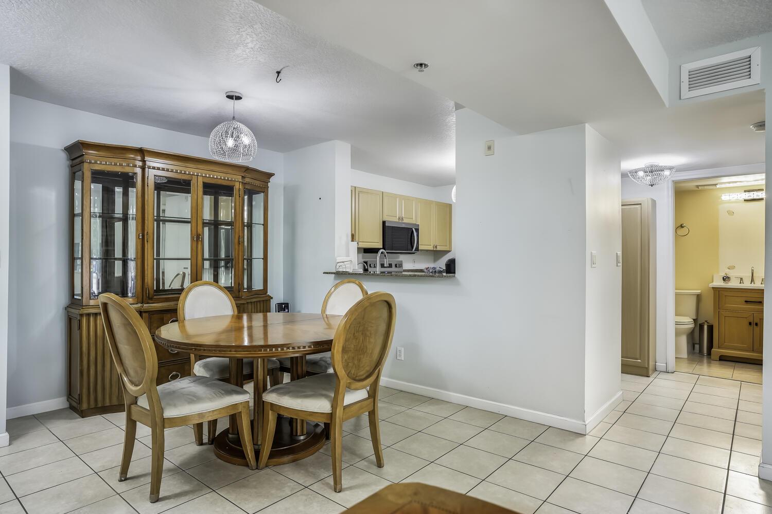 609 E SHERIDAN Street 208, Dania Beach, FL 33004, Dania Beach - Photo 3