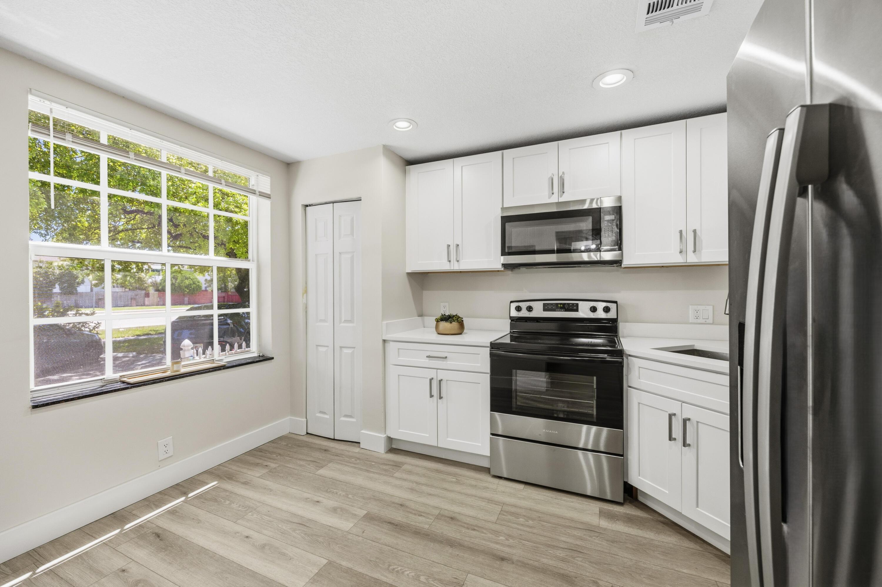 4161 NW 9TH Avenue 5, Deerfield Beach, FL 33064, Deerfield Beach - Photo 5