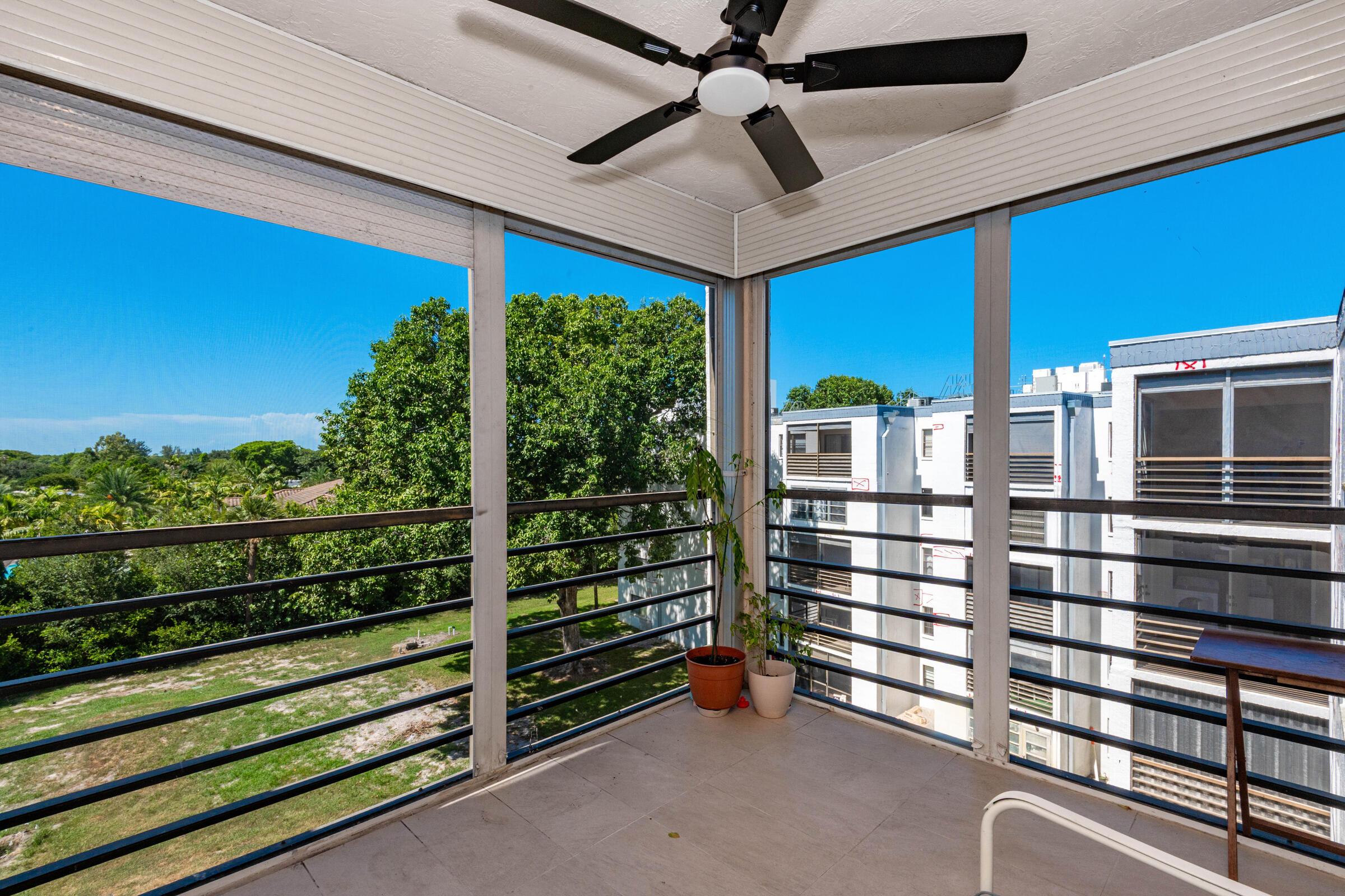 9235 SW 8th Street 502, Boca Raton, FL 33428, Boca Raton