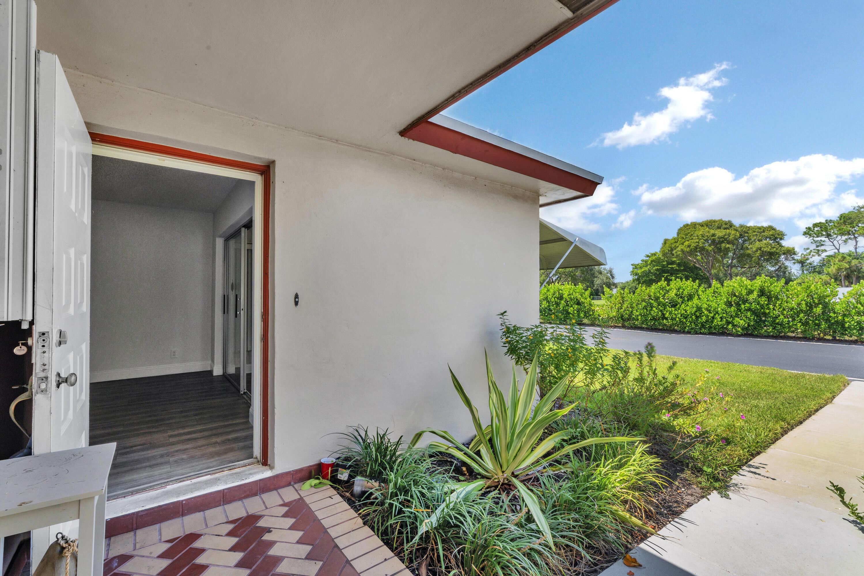 4550 NW 4TH Street B, Delray Beach, FL 33445, Delray Beach - Photo 2