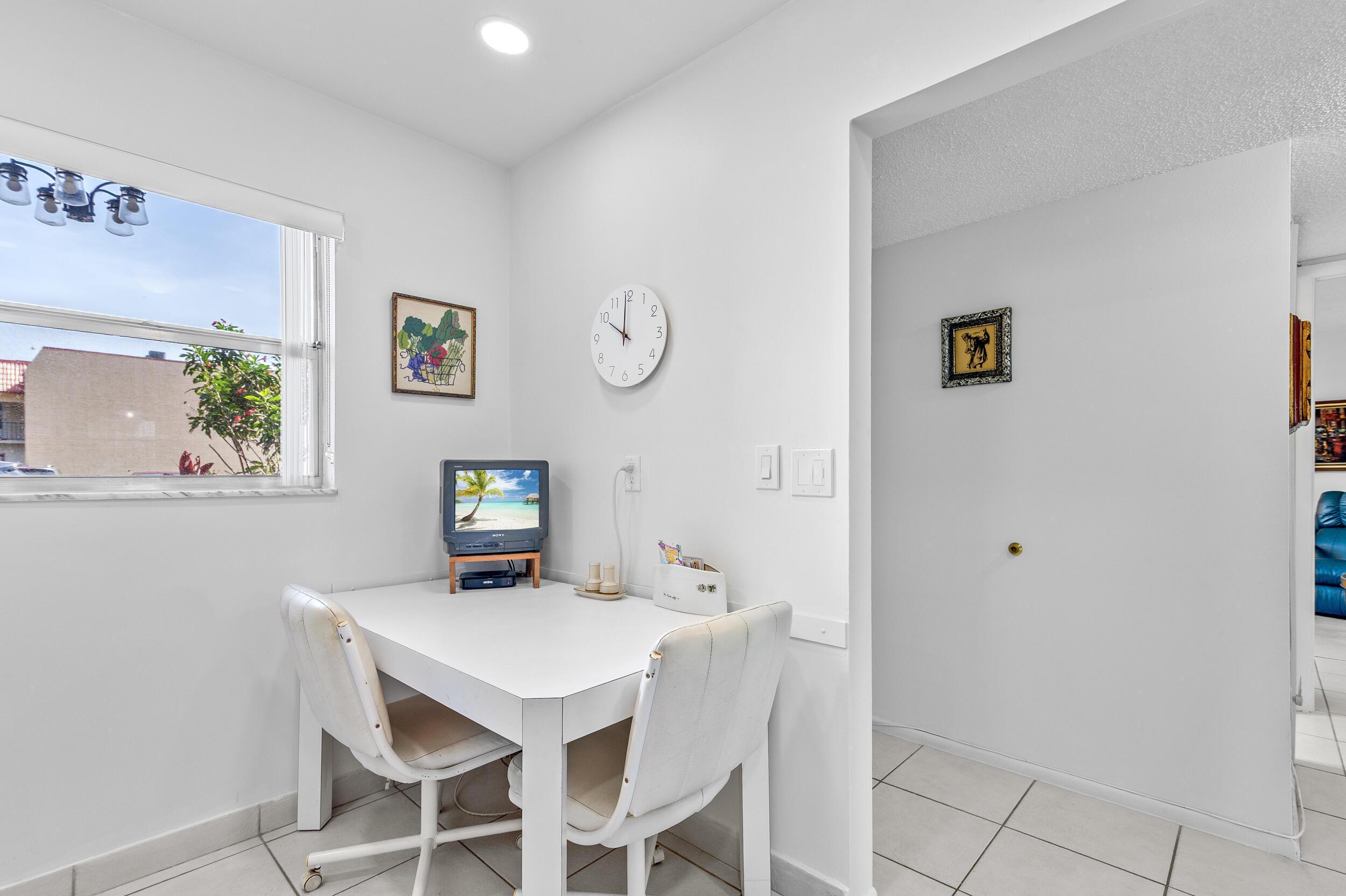 144 LAKE CAROL Drive, West Palm Beach, FL 33411, West Palm Beach - Photo 3