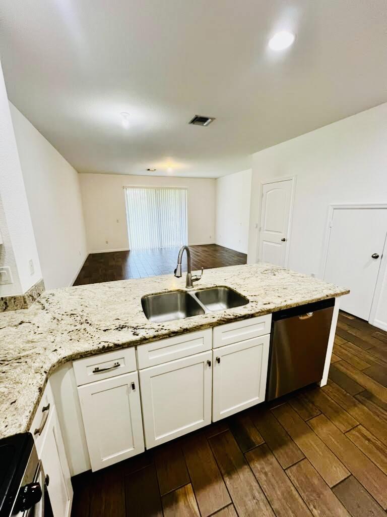 1129 VERMILION Drive, Lake Worth Beach, FL 33461, Lake Worth Beach - Photo 3