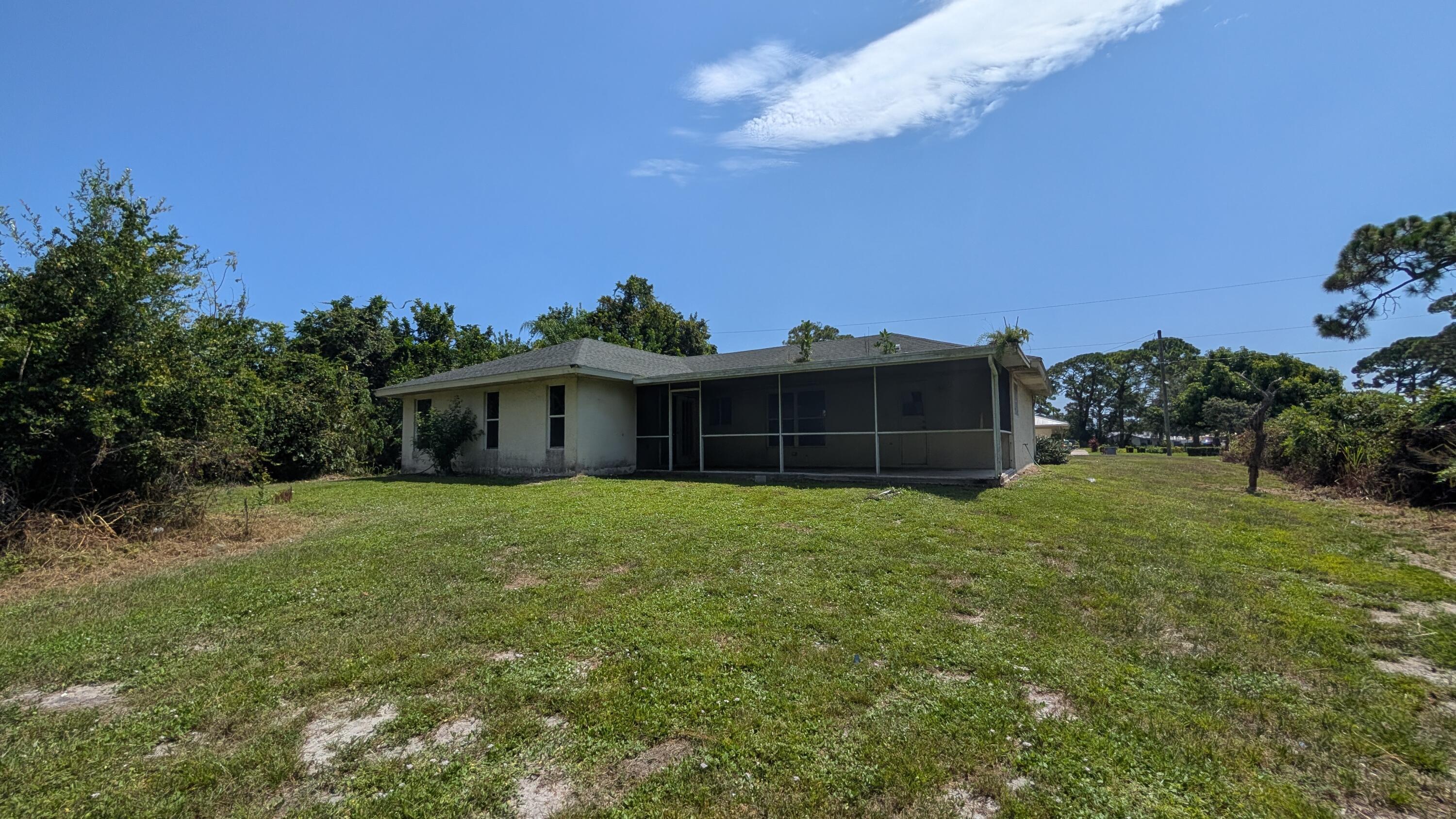 2501 Iroquois Avenue, Fort Pierce, FL 34946, Fort Pierce - Photo 3
