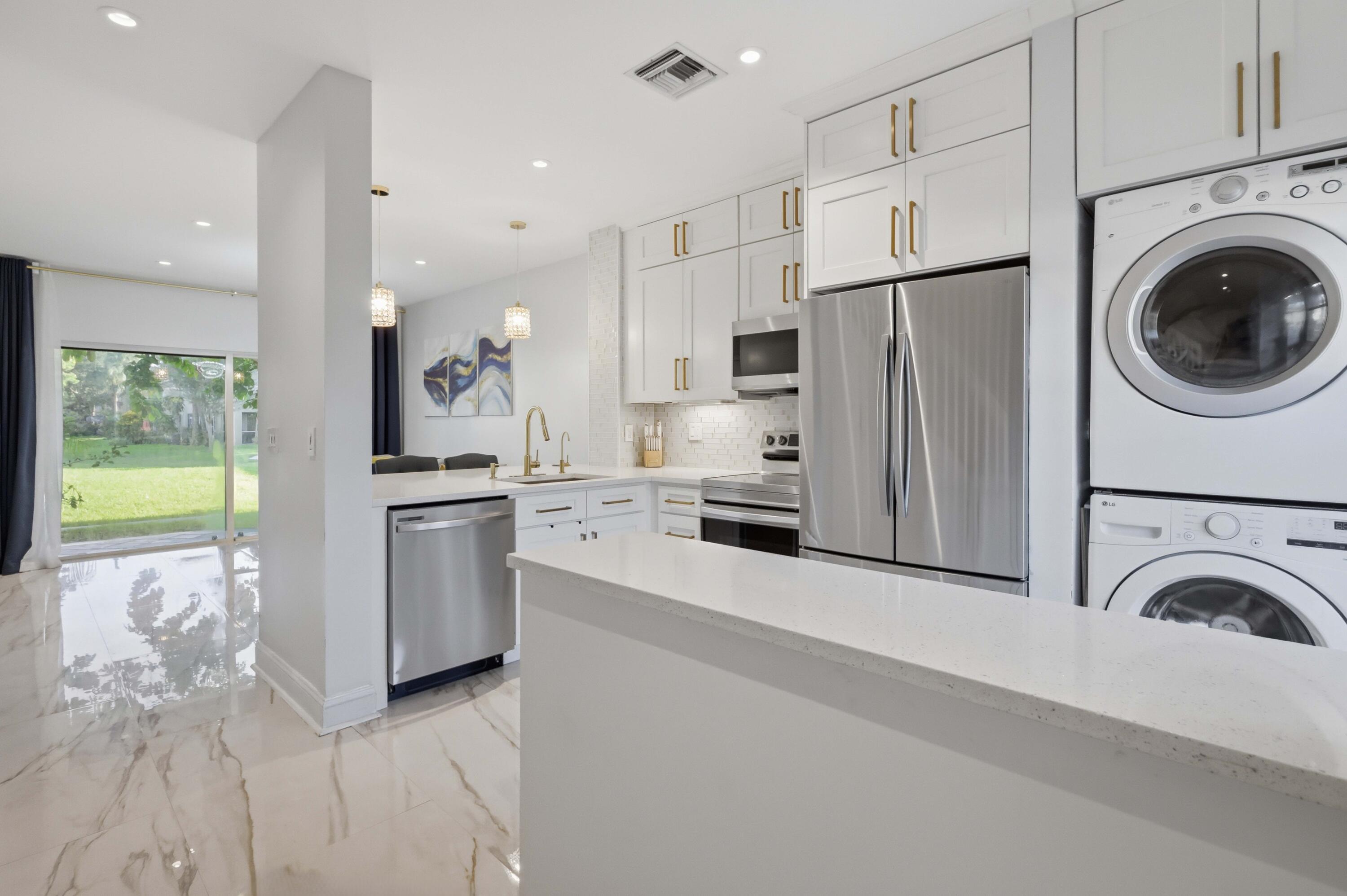 12207 SW 6TH Street, Pembroke Pines, FL 33025, Pembroke Pines - Photo 2