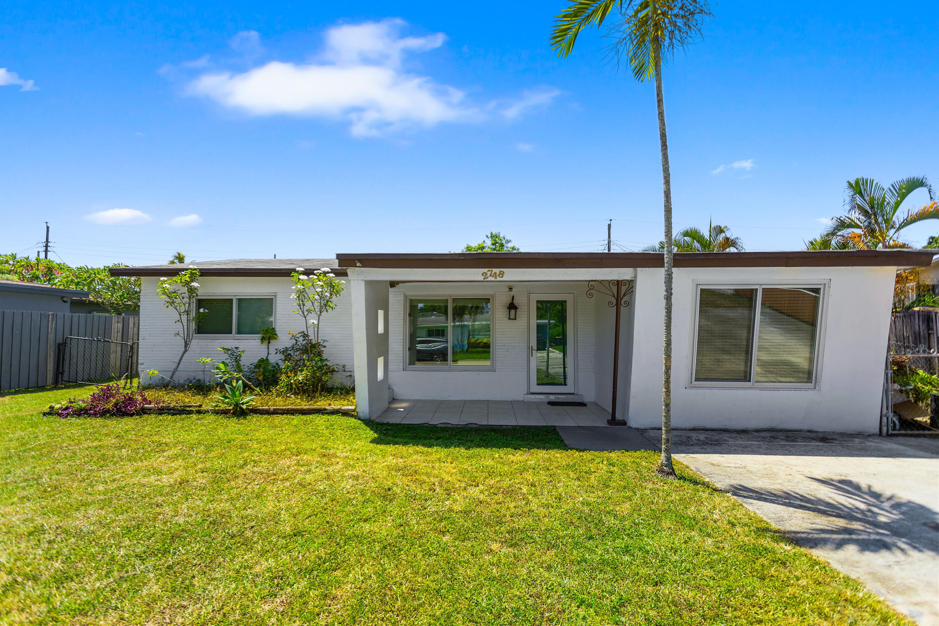 2748 SW 46TH Court, Dania Beach, FL 33312, Dania Beach - Photo 4