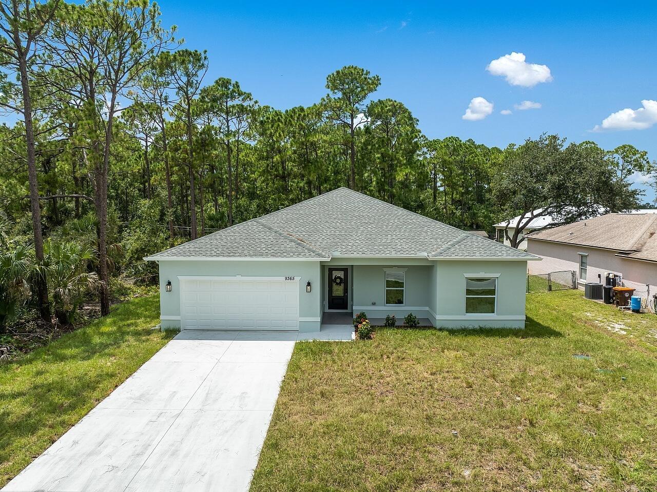9365 107th Avenue, Vero Beach, FL 32967, Vero Beach - Photo 3