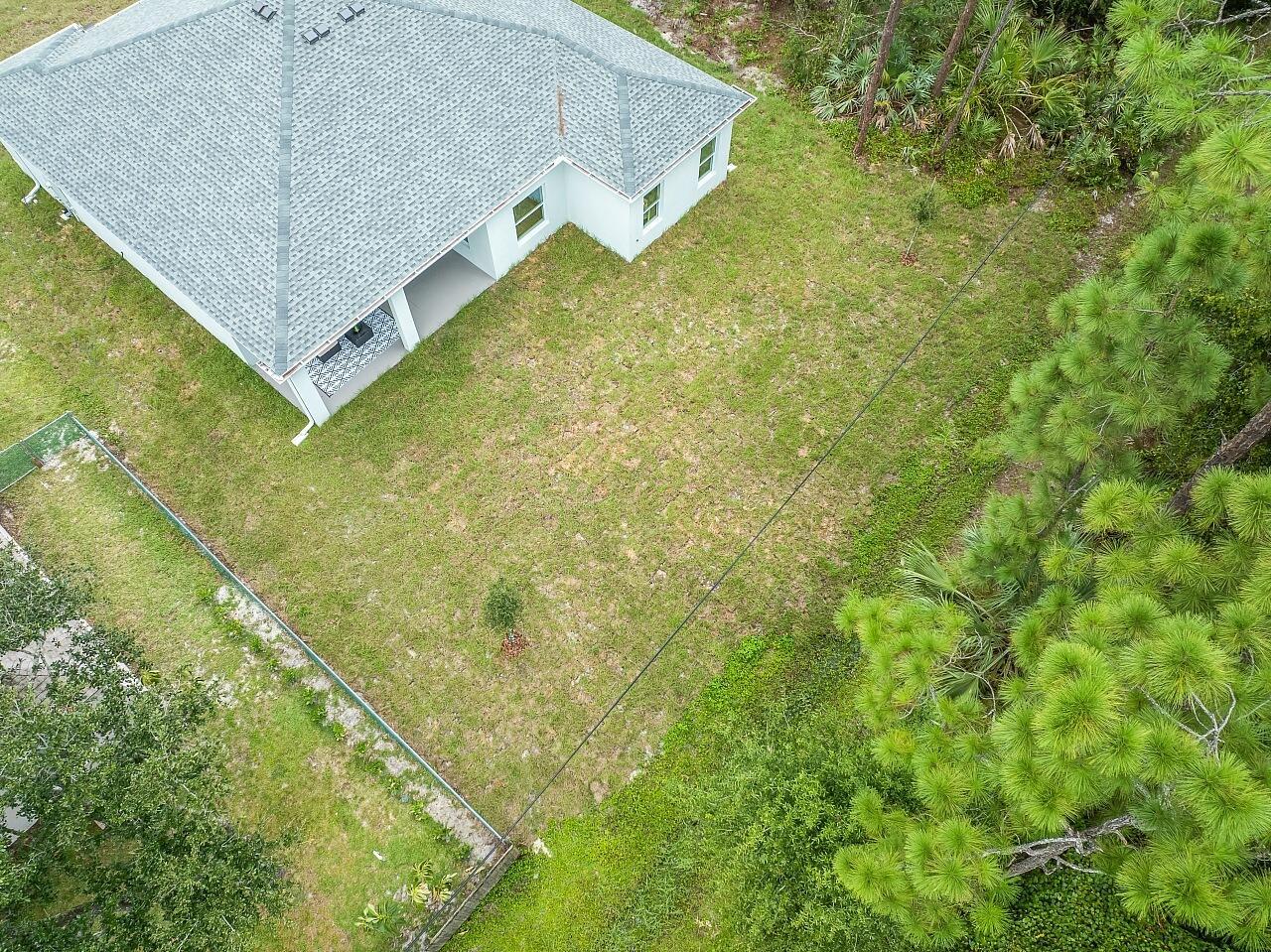9365 107th Avenue, Vero Beach, FL 32967, Vero Beach - Photo 5