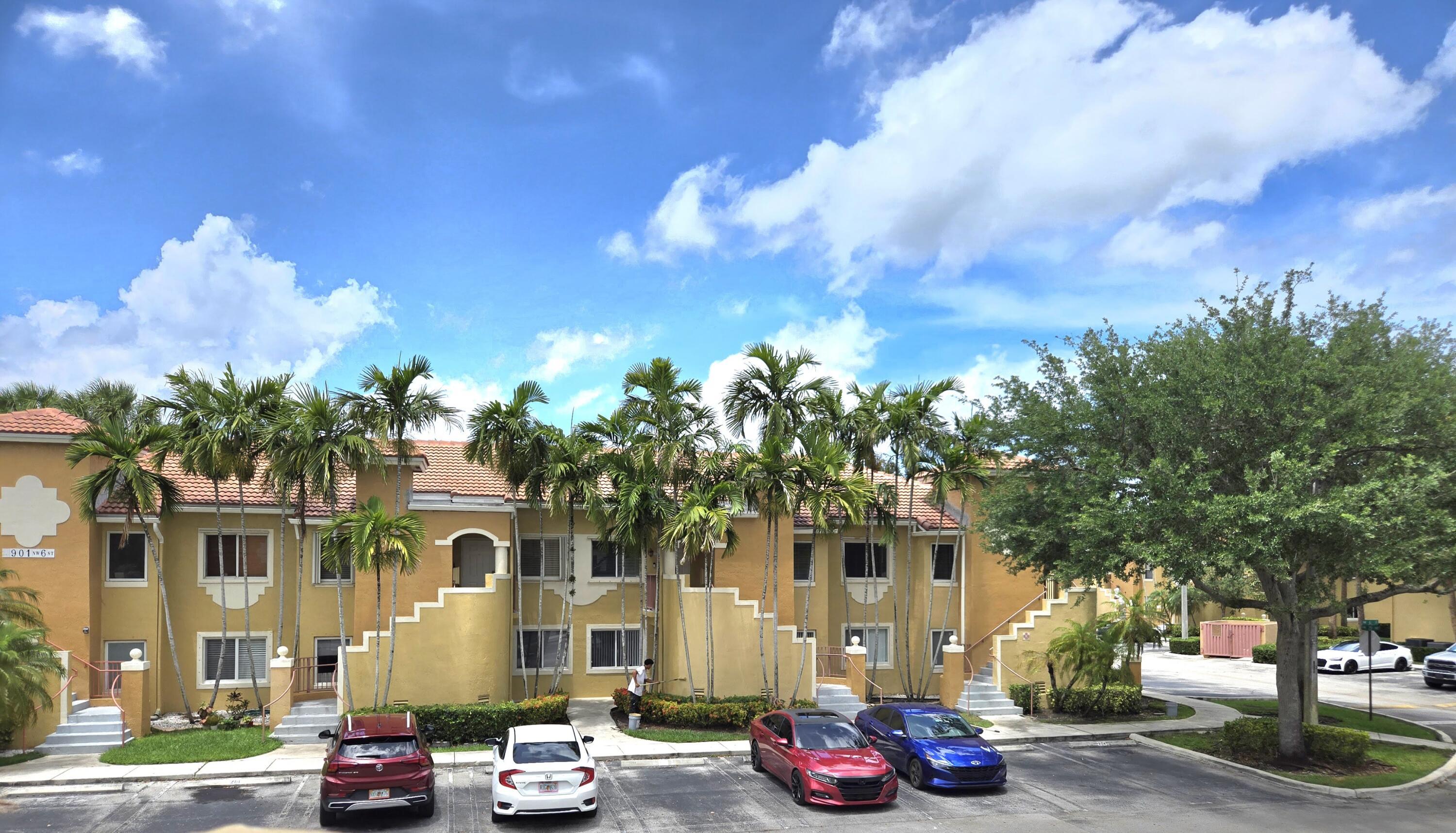 7900 NW 6th Street 205, Pembroke Pines, FL 33024, Pembroke Pines