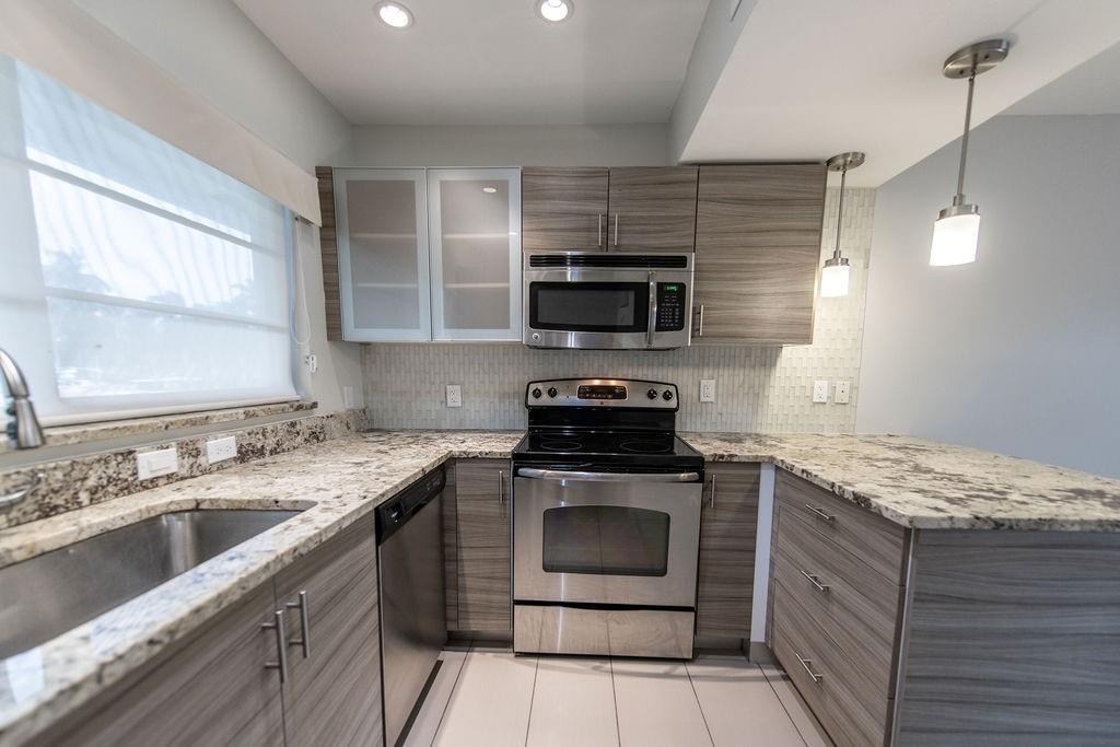 64 ISLE OF VENICE Drive APT 22, Fort Lauderdale, FL 33301, Fort Lauderdale - Photo 5