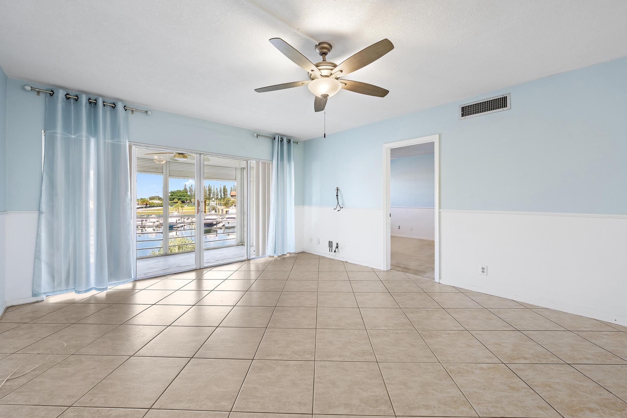 29 Yacht Club Drive Unit 405, North Palm Beach, FL 33408, North Palm Beach - Photo 5