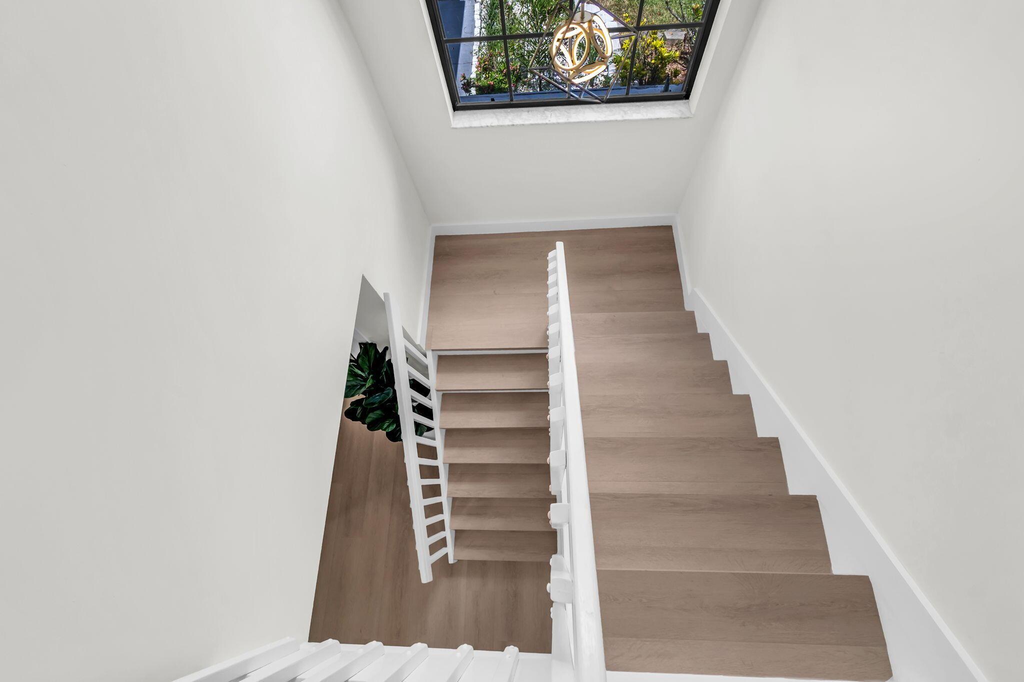 176 NW 106th Terrace, Pembroke Pines, FL 33026, Pembroke Pines - Photo 4