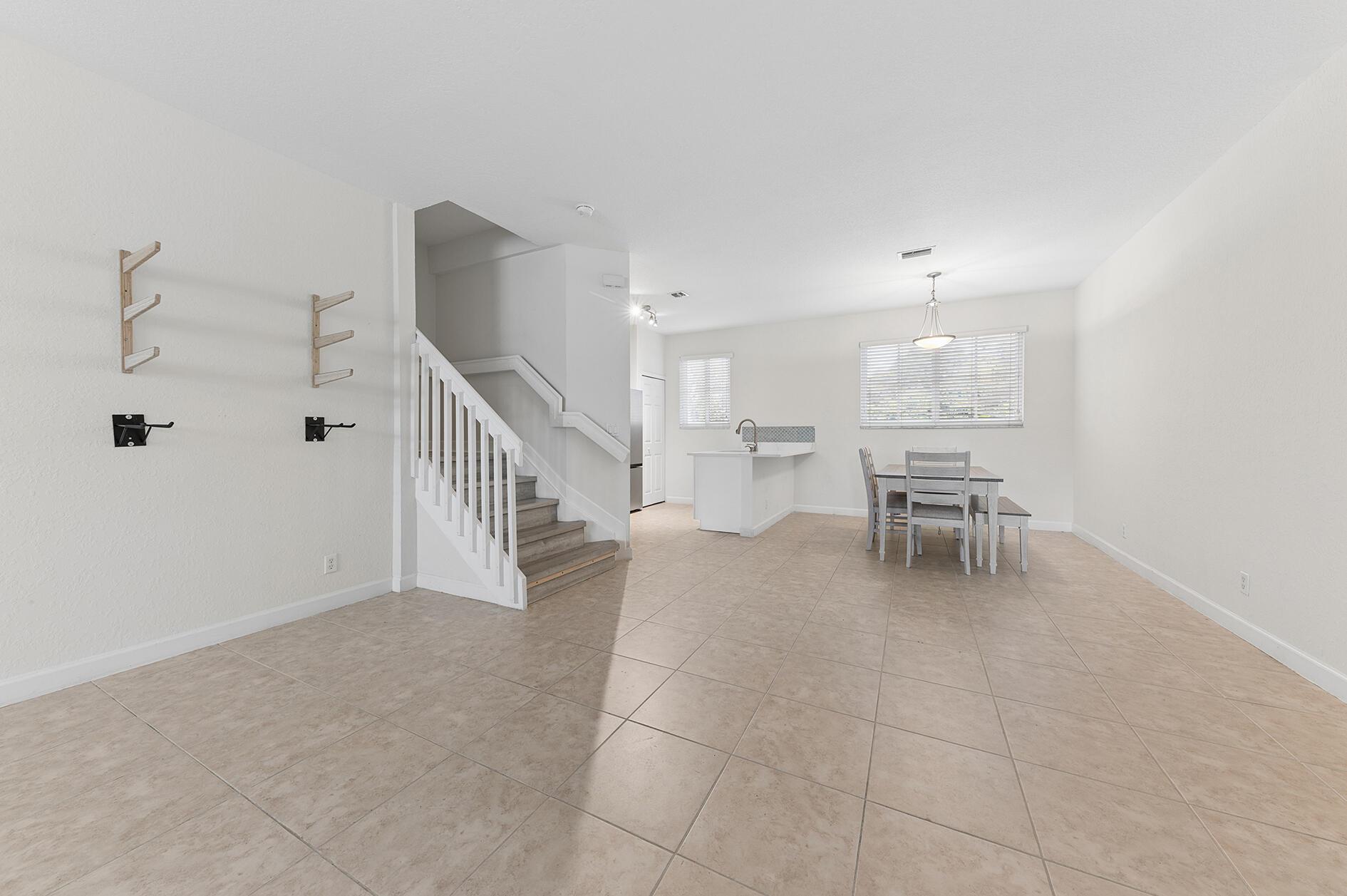 428 Bayfront Drive, Boynton Beach, FL 33435, Boynton Beach - Photo 3