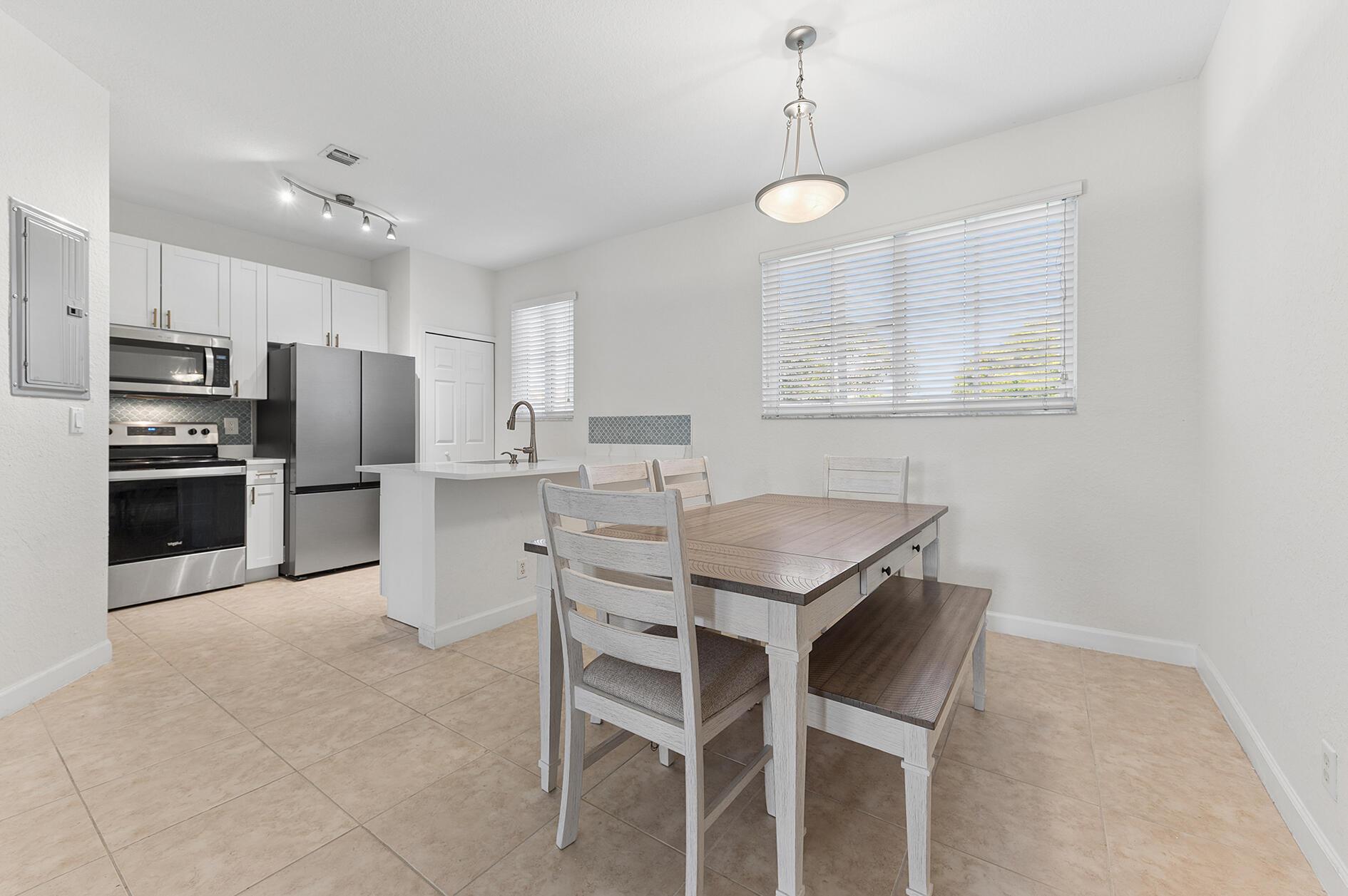 428 Bayfront Drive, Boynton Beach, FL 33435, Boynton Beach - Photo 5