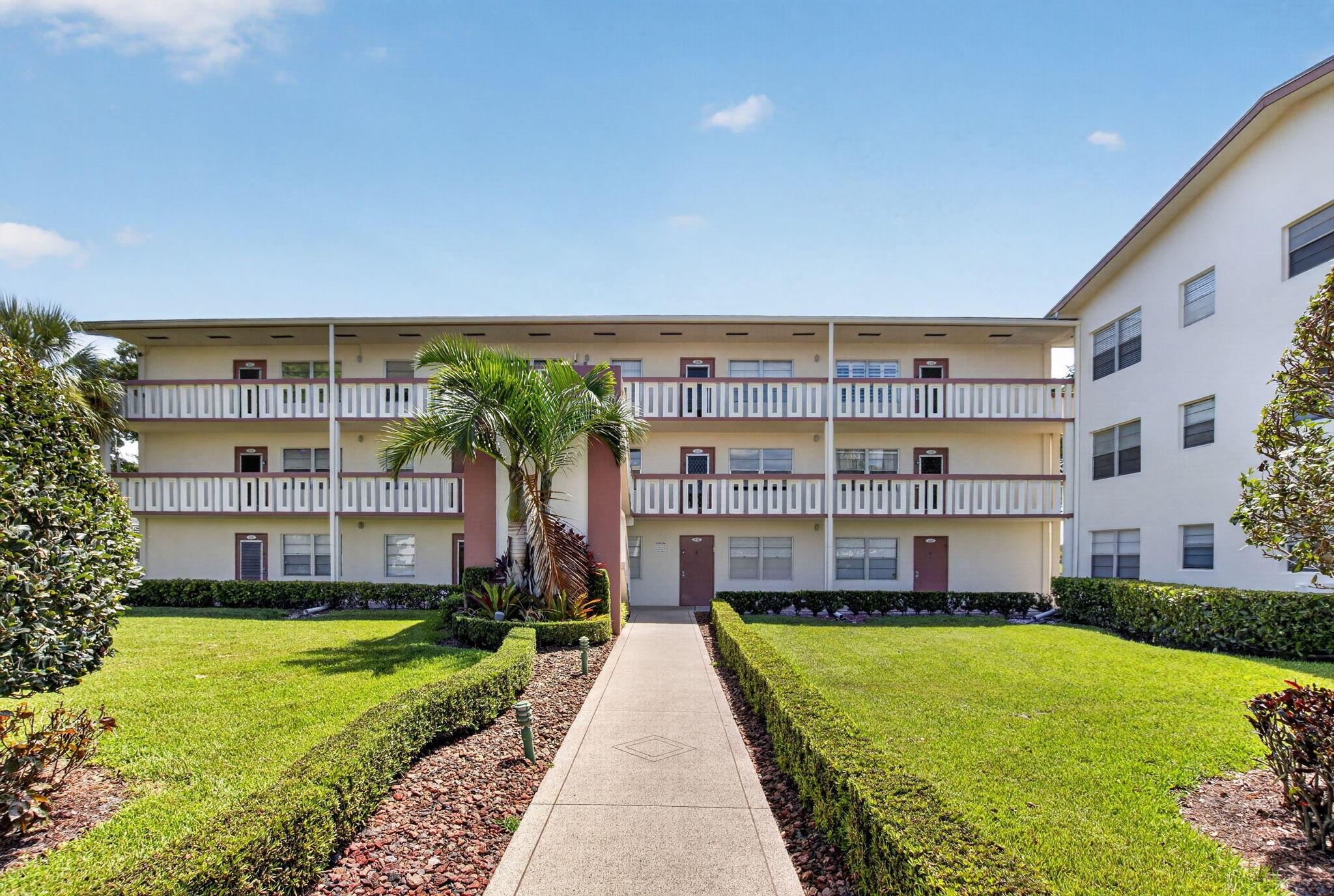 236 Preston Way f, Boca Raton, FL 33434, Boca Raton - Photo 2