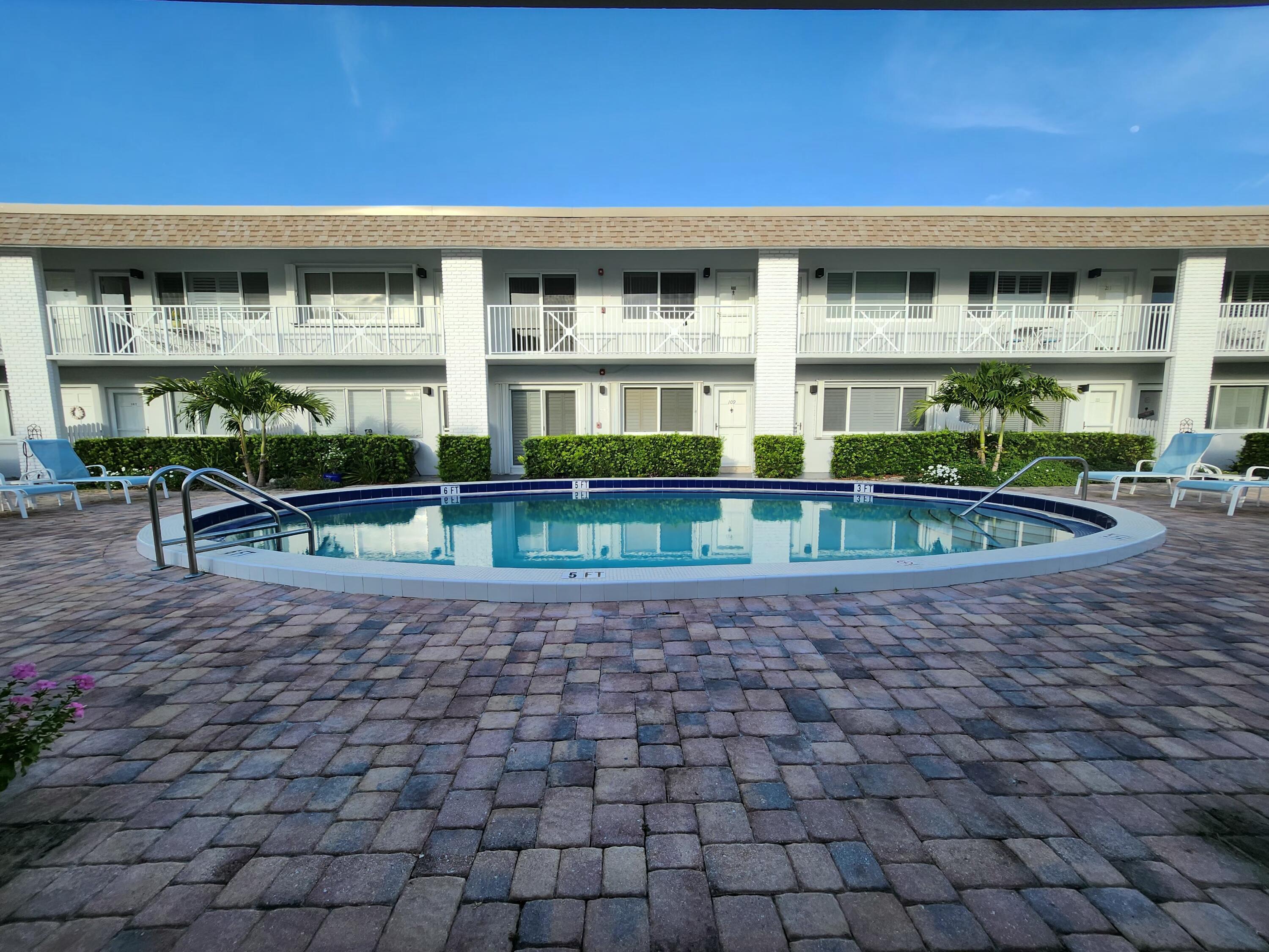 1001 NE 8th Avenue 212, Delray Beach, FL 33483, Delray Beach - Photo 2