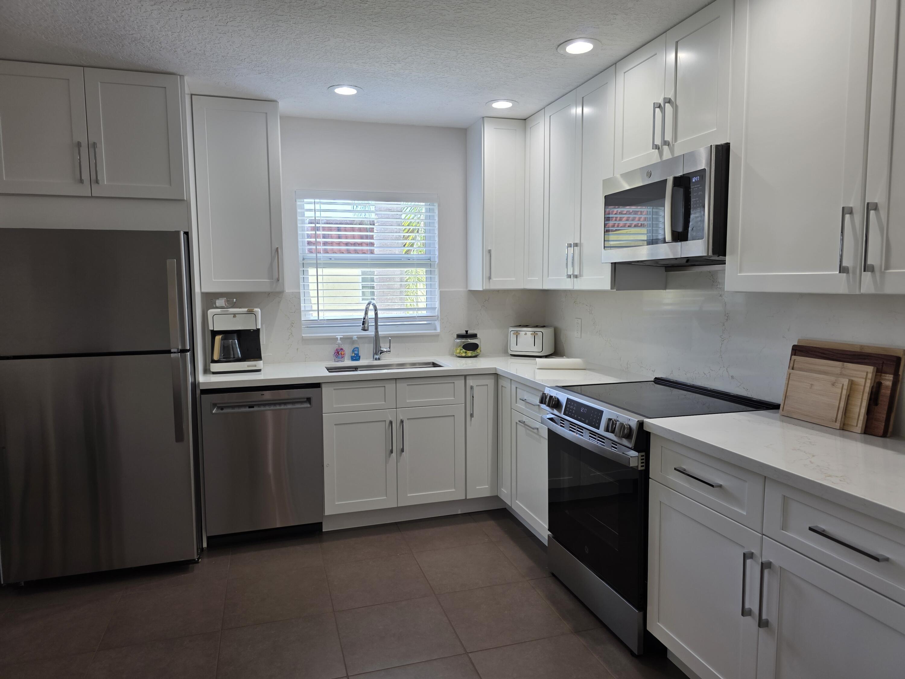 717 S Us Highway 1 608, Jupiter, FL 33477, Jupiter - Photo 5