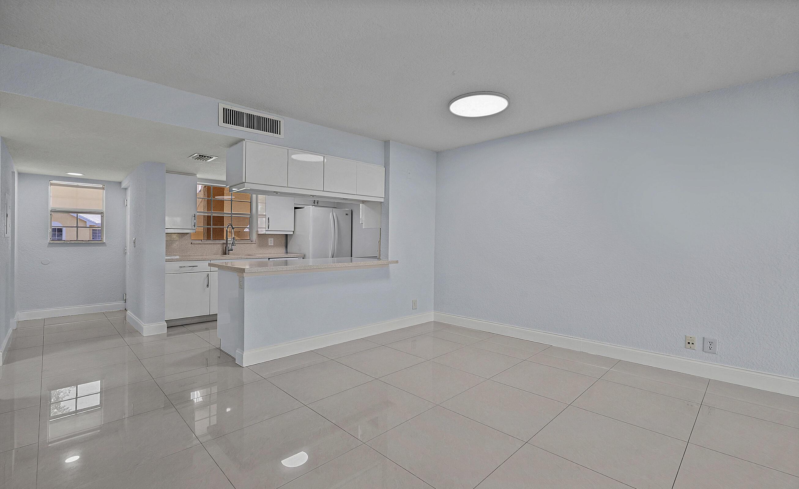 6300 La Costa Drive H, Boca Raton, FL 33433, Boca Raton - Photo 3