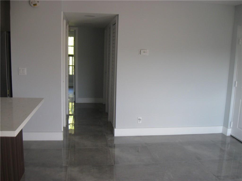 3027 NW 118TH Drive 220D, Coral Springs, FL 33065, Coral Springs - Photo 3