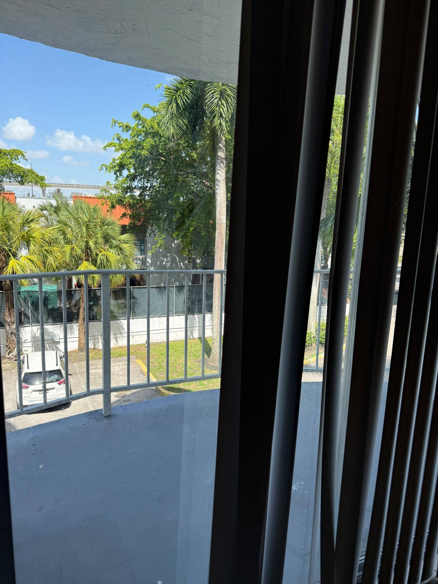 482 NW 165TH ST Road A-301, Miami, FL 33169, Miami - Photo 5
