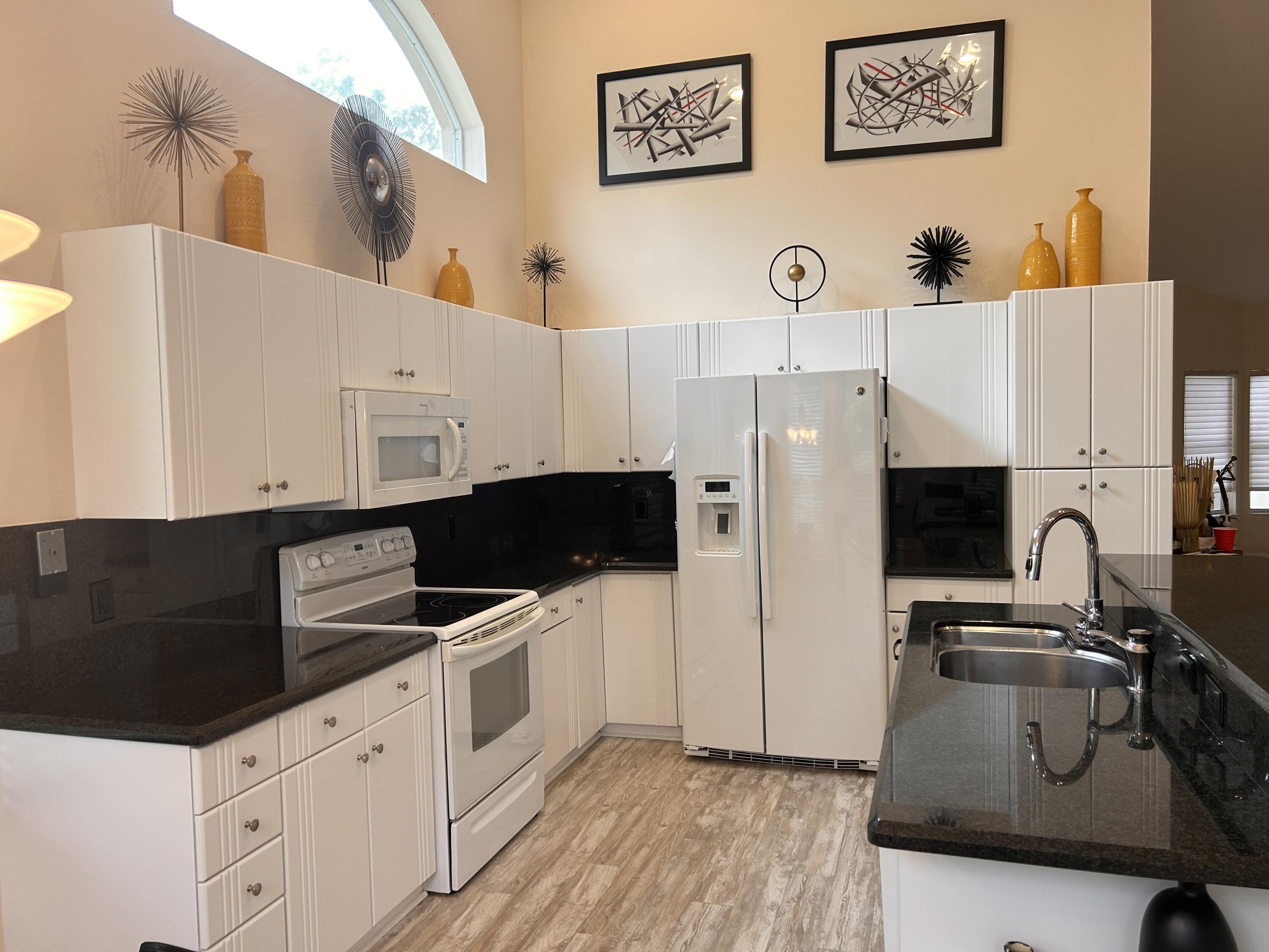 8884 Shoal Creek Lane, Boynton Beach, FL 33472, Boynton Beach - Photo 3