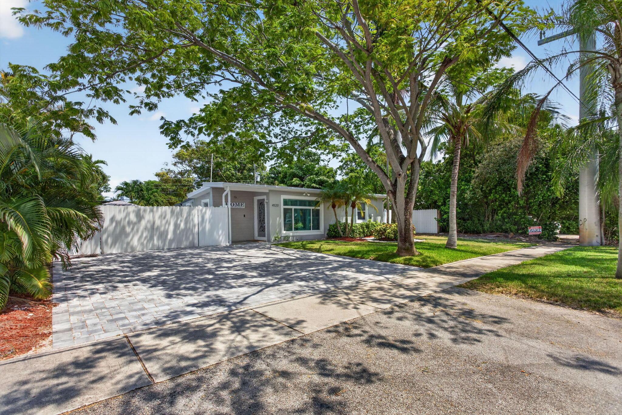 4520 NE 15TH Avenue, Pompano Beach, FL 33064, Pompano Beach - Photo 2