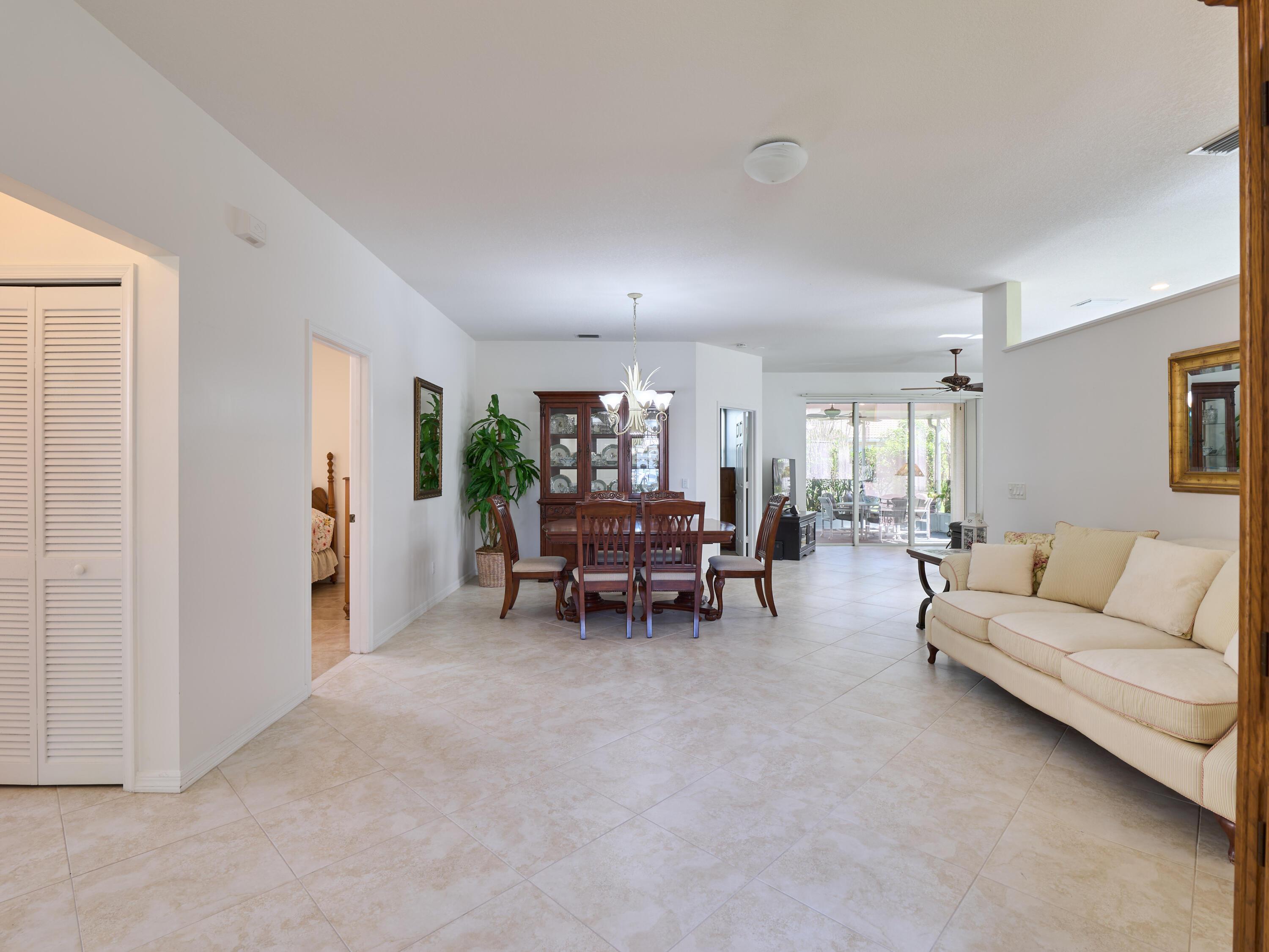 907 NW Sarria Court, Port St. Lucie, FL 34986, Port St. Lucie - Photo 5