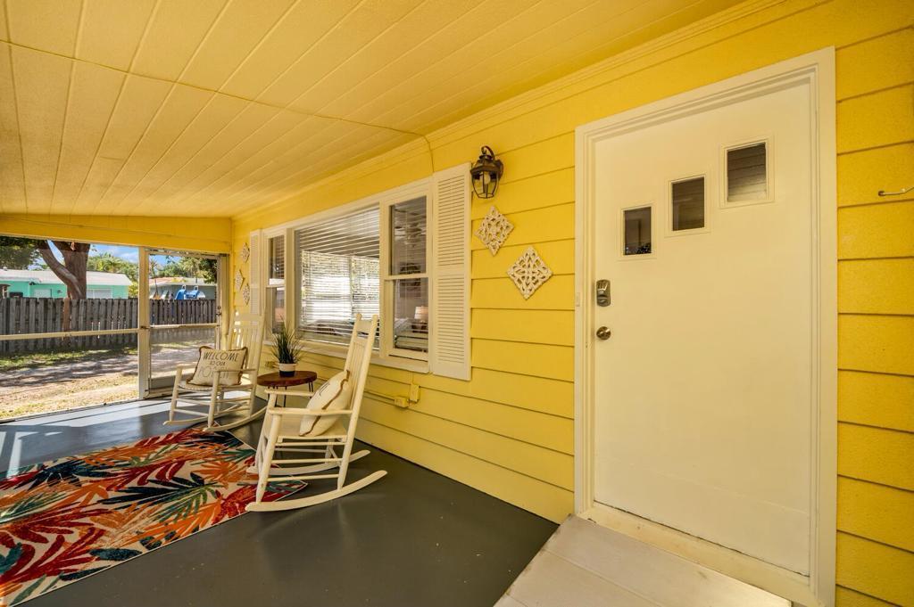 813 SE 14TH Court, Fort Lauderdale, FL 33316, Fort Lauderdale - Photo 2