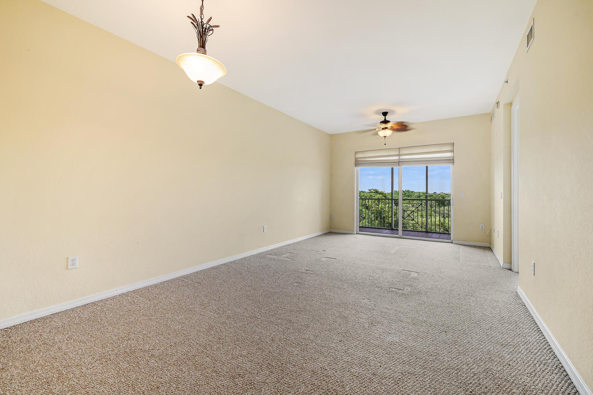 3600 OAKS CLUBHOUSE Drive 505, Pompano Beach, FL 33069, Pompano Beach - Photo 4