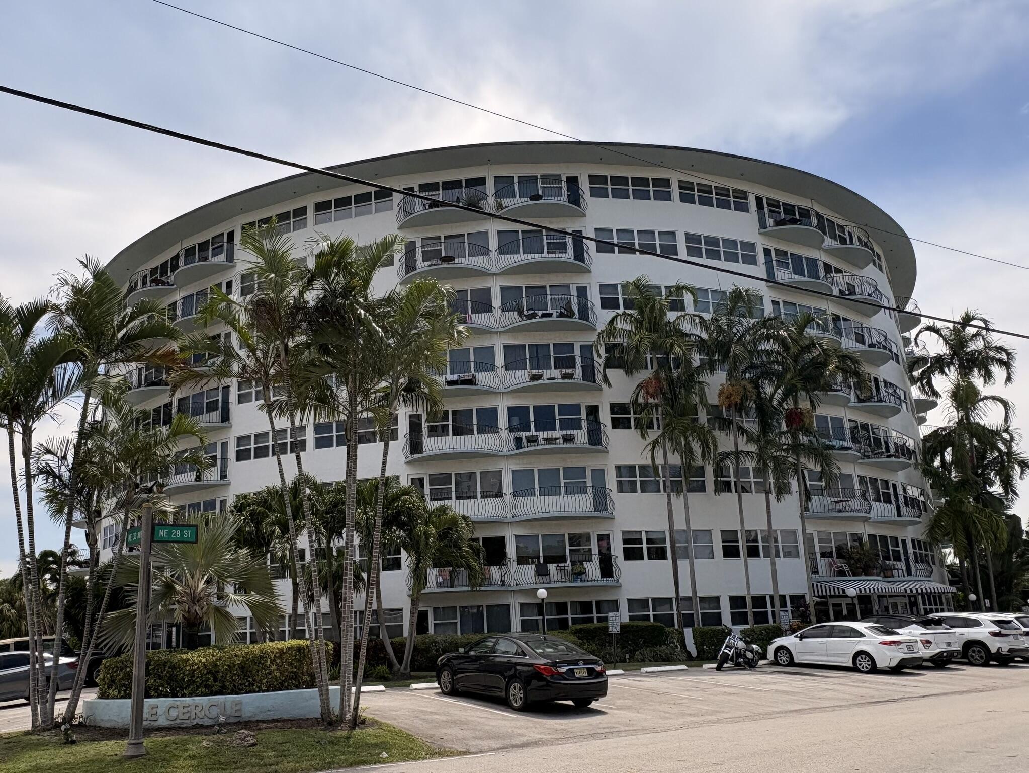 3250 NE 28TH Street 405, Fort Lauderdale, FL 33308, Fort Lauderdale - Photo 2