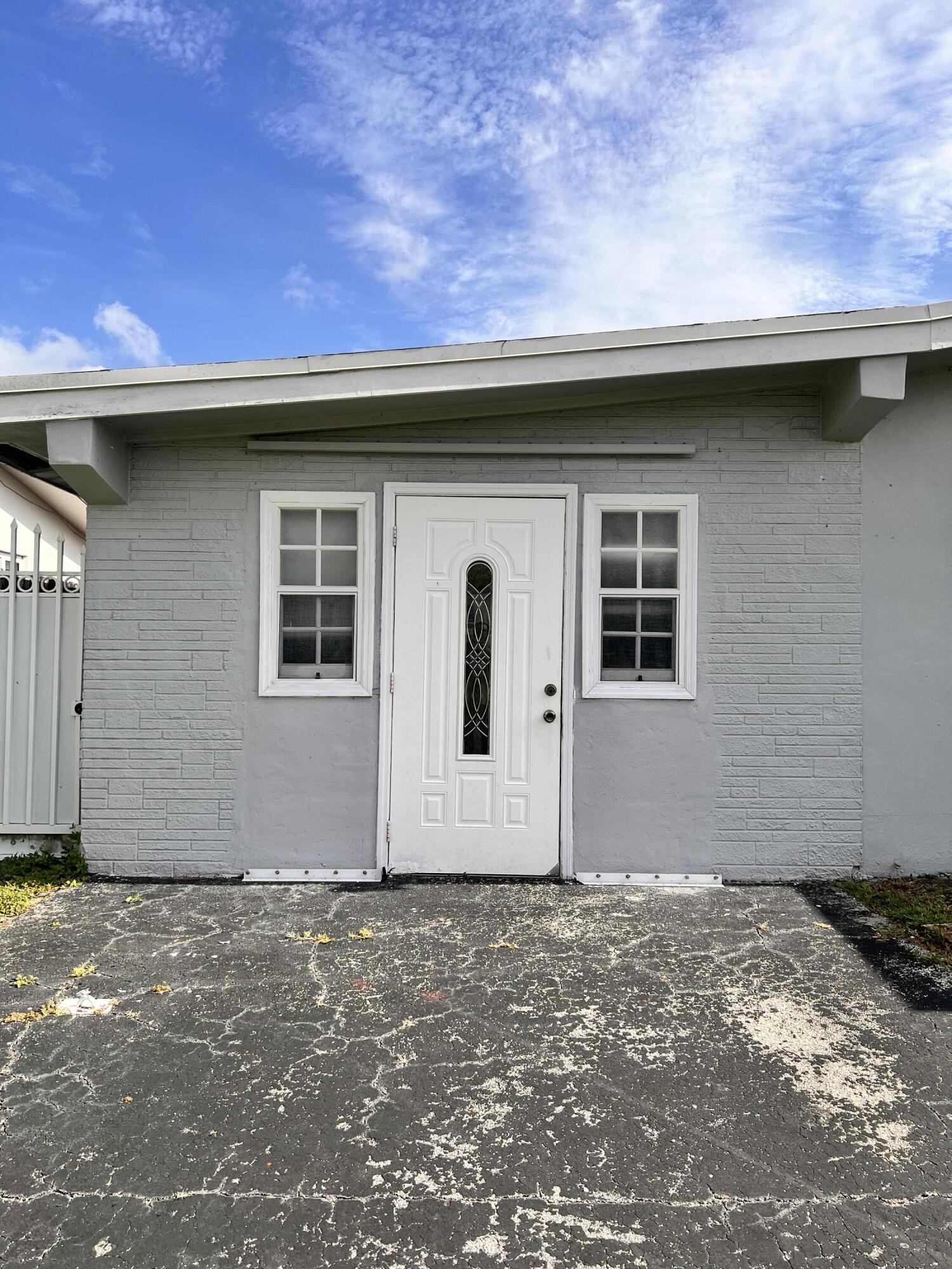 8671 NW 16TH Street, Pembroke Pines, FL 33024, Pembroke Pines