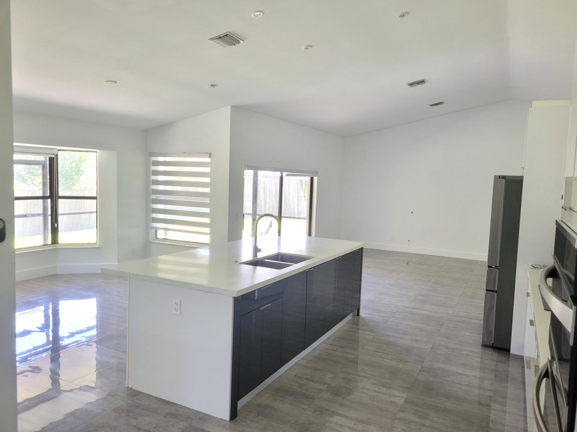 5460 HAWKES BLUFF Avenue, Davie, FL 33331, Davie - Photo 4