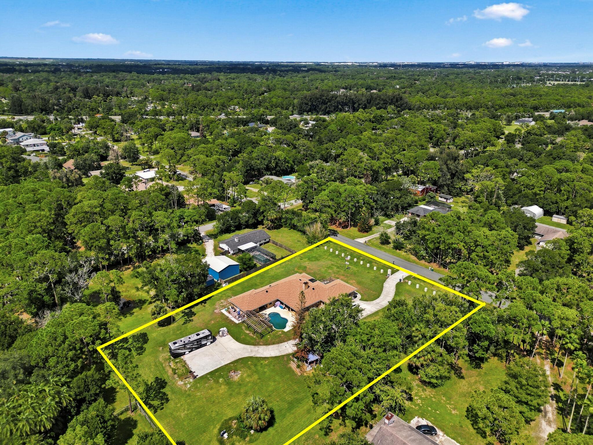 2930 Brandywine Lane, Melbourne, FL 32904, Melbourne - Photo 3