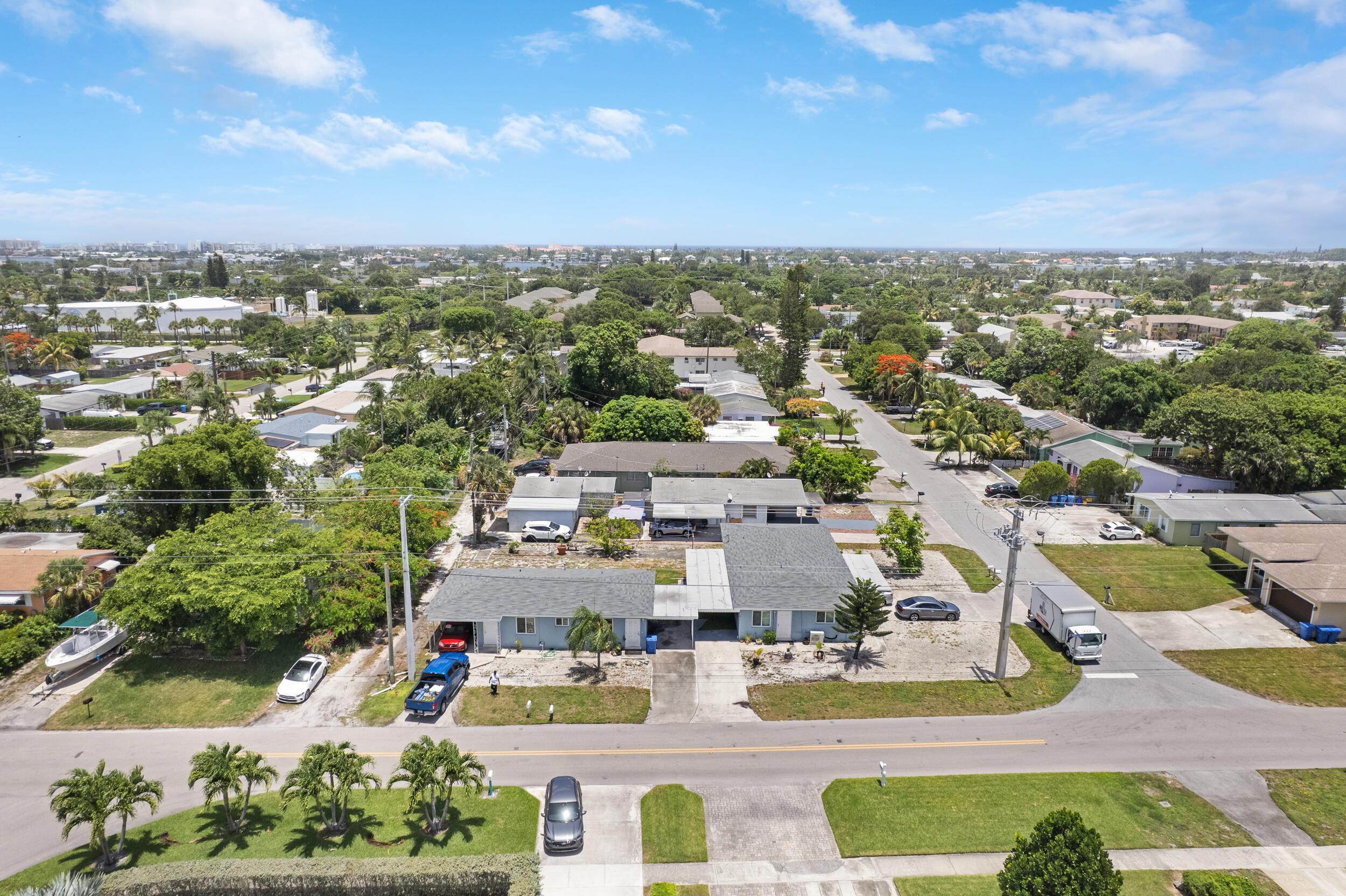 516 S Arnold Avenue, Lantana, FL 33462, Lantana