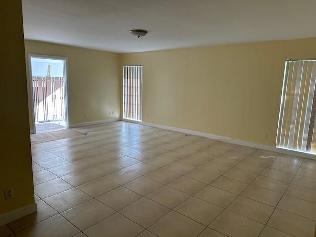 7013 NW 63RD Court, Tamarac, FL 33321, Tamarac - Photo 4
