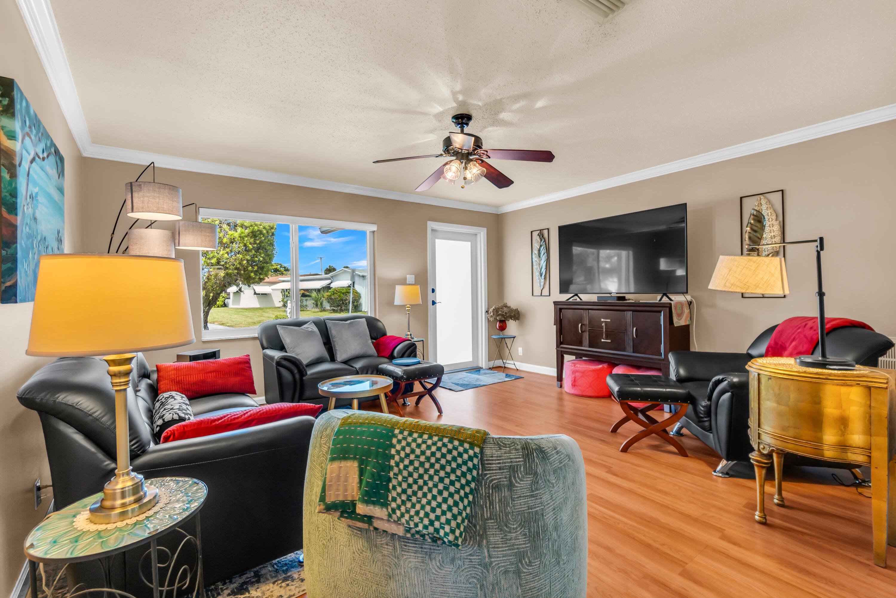 1190 NW 72nd Terrace, Margate, FL 33063, Margate - Photo 3