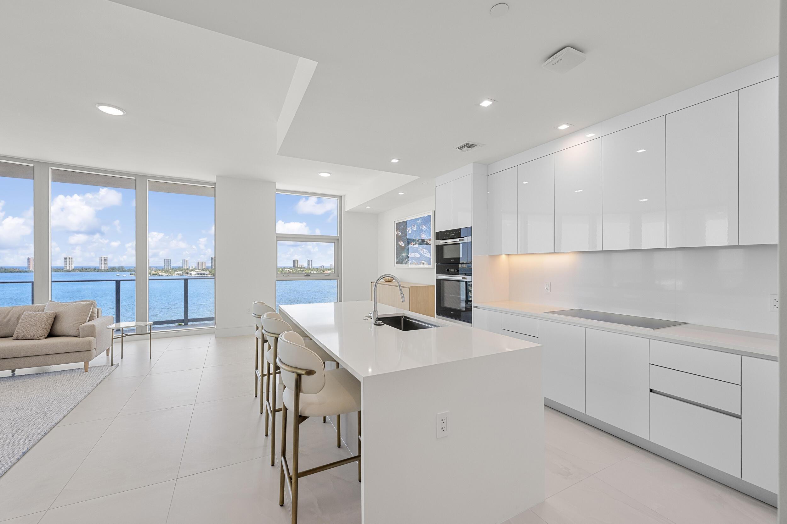 220 Lake Shore Drive 1001, Lake Park, FL 33403, Lake Park - Photo 2