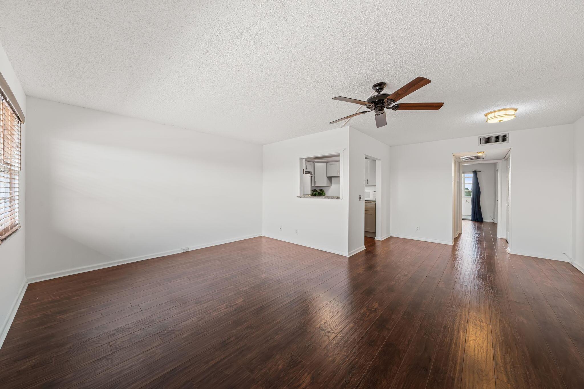 413 SOUTHAMPTON A, West Palm Beach, FL 33417, West Palm Beach - Photo 2