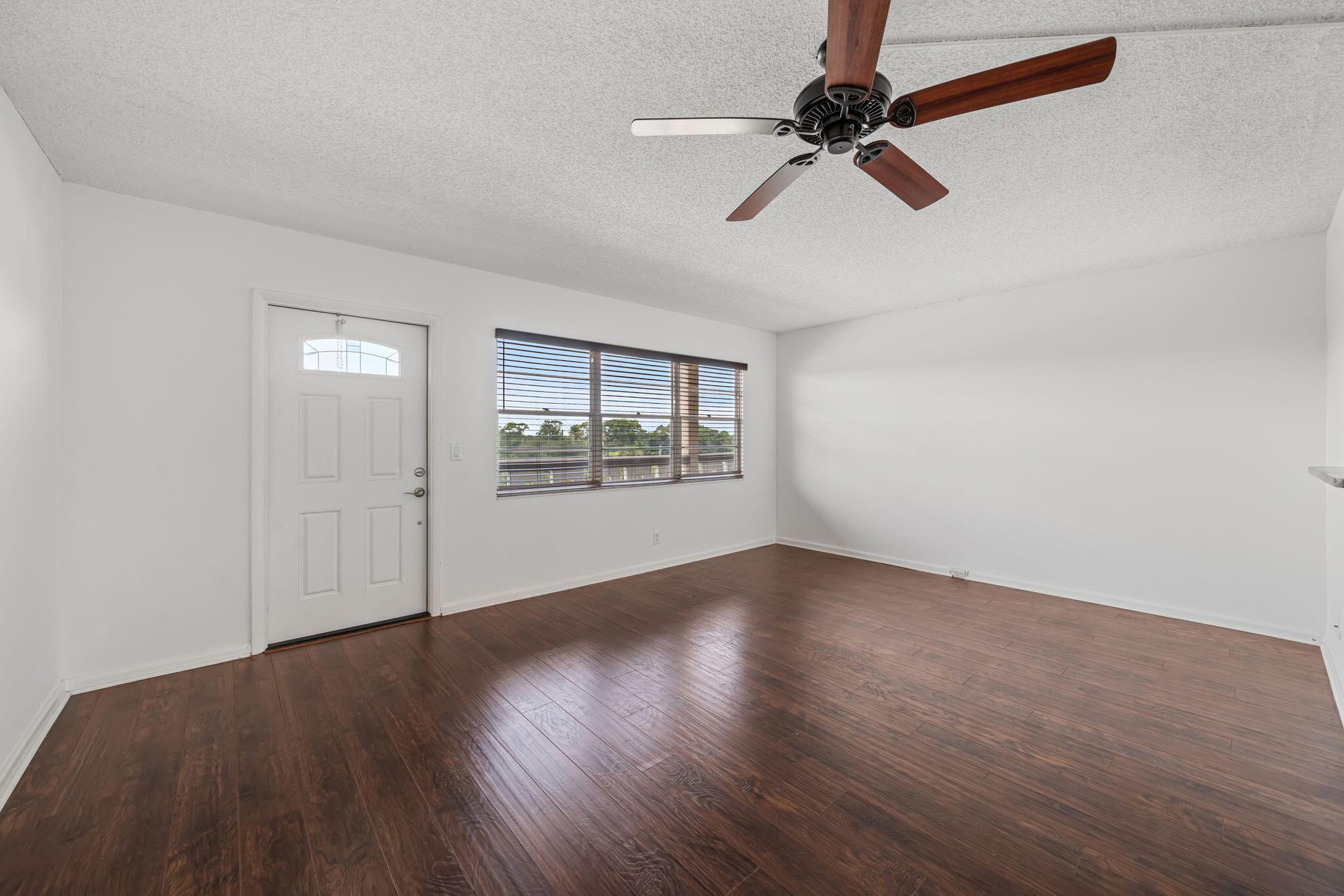 413 SOUTHAMPTON A, West Palm Beach, FL 33417, West Palm Beach - Photo 4