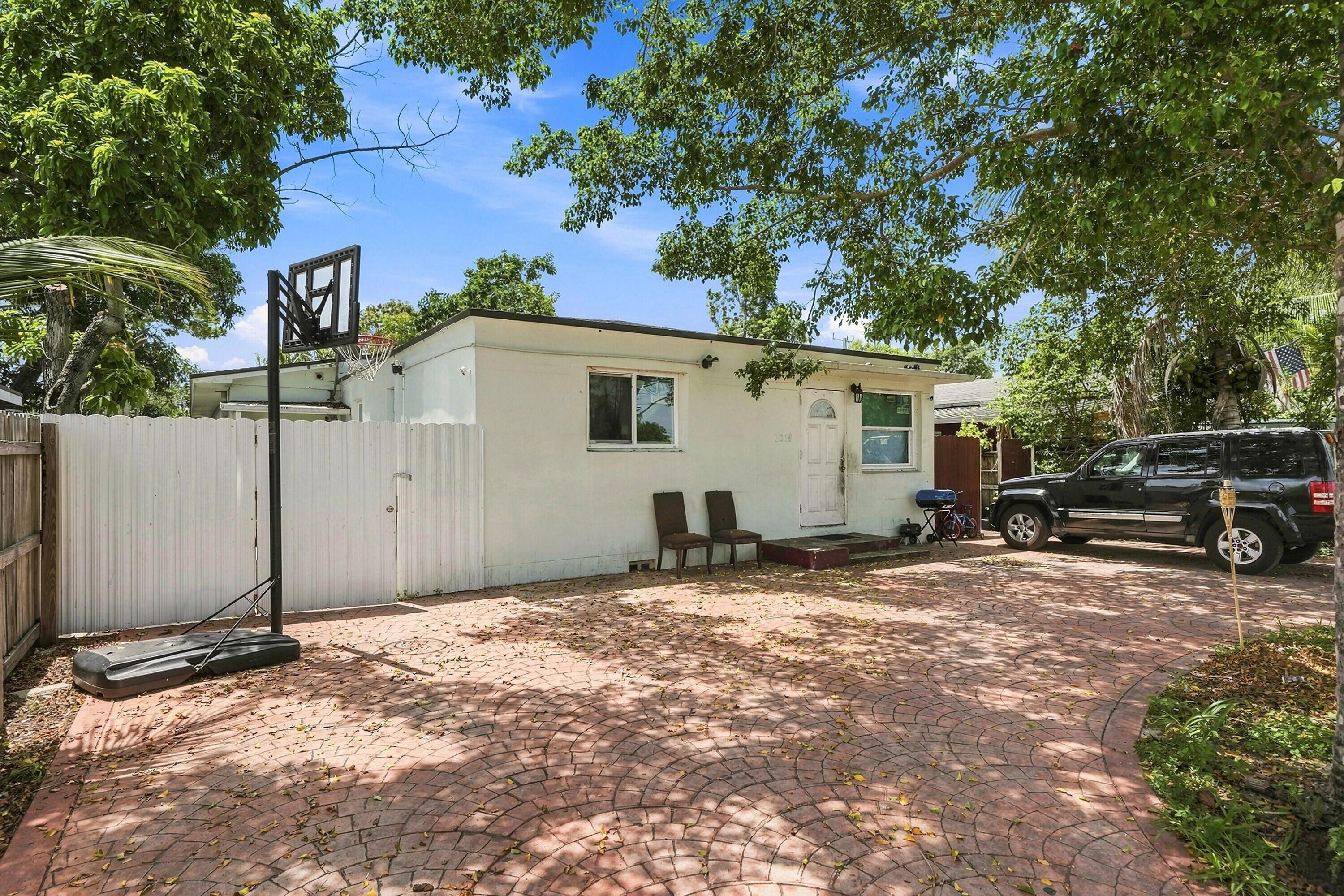 1010 Burlington Street, Opa-Locka, FL 33054, Opa-Locka