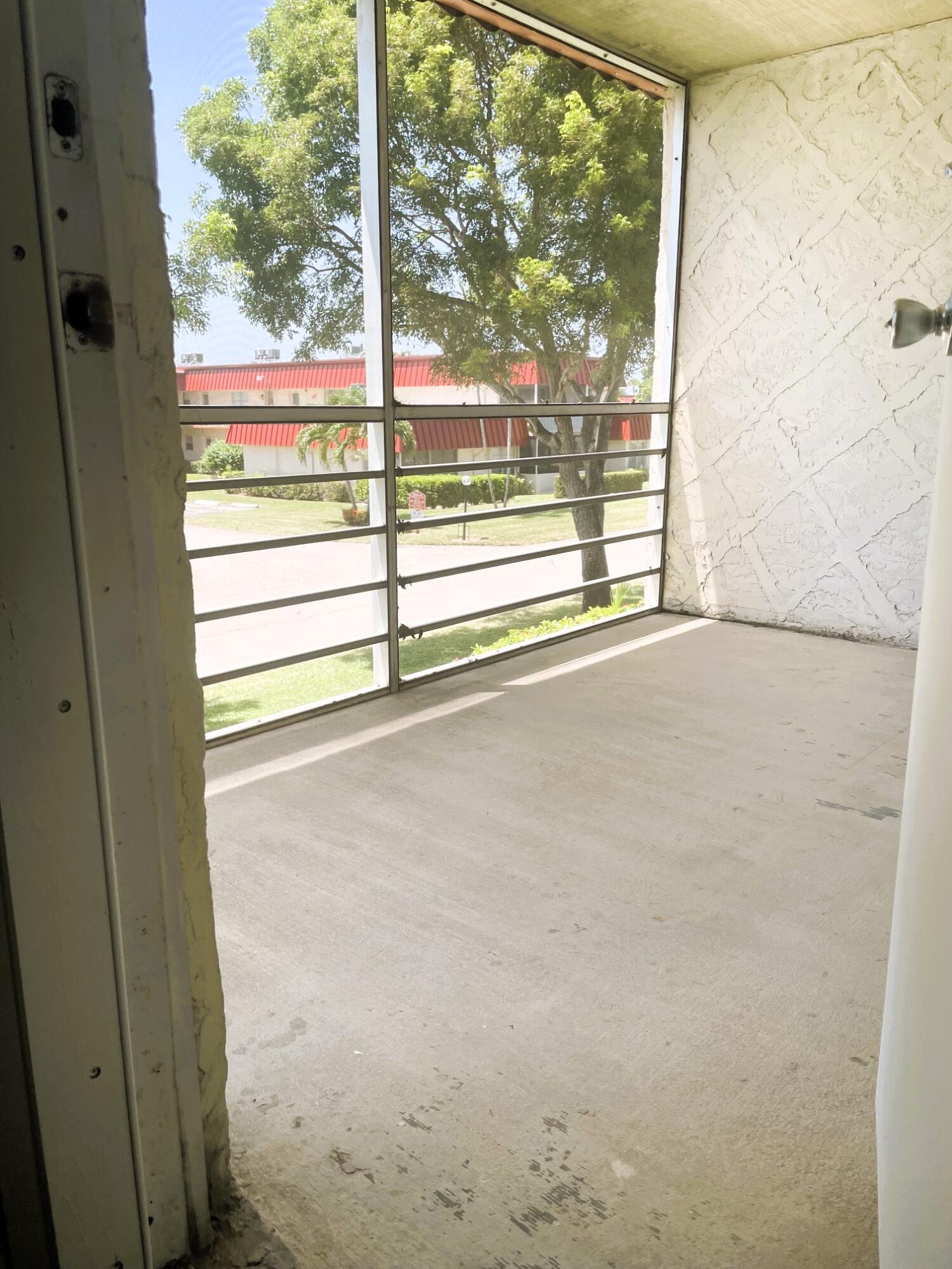 12011 Poinciana Boulevard S 202, Royal Palm Beach, FL 33411, Royal Palm Beach - Photo 3