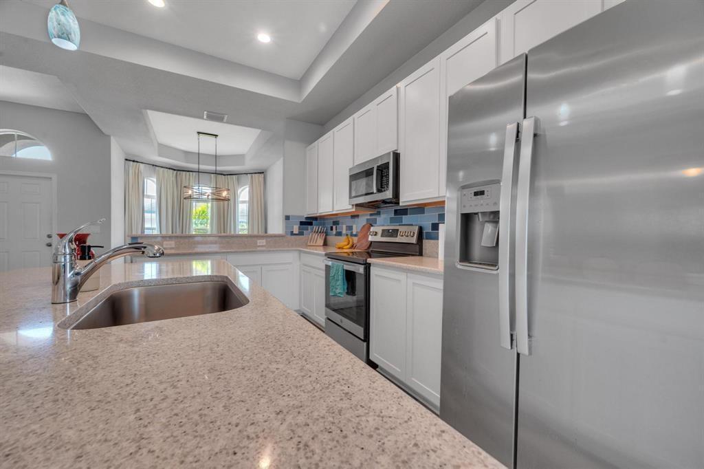 408 SEAFOAM Circle, Fort Pierce, FL 34945, Fort Pierce - Photo 3