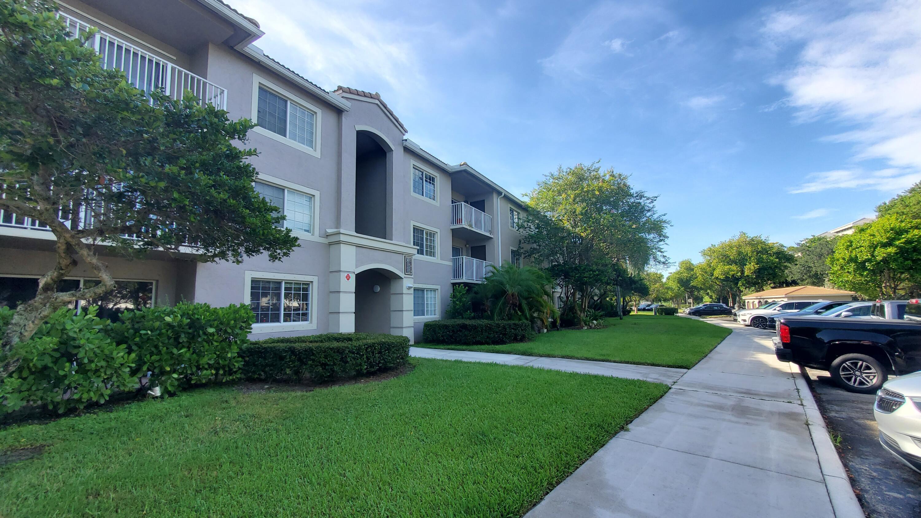 5011 WILES Road 104, Coconut Creek, FL 33073, Coconut Creek