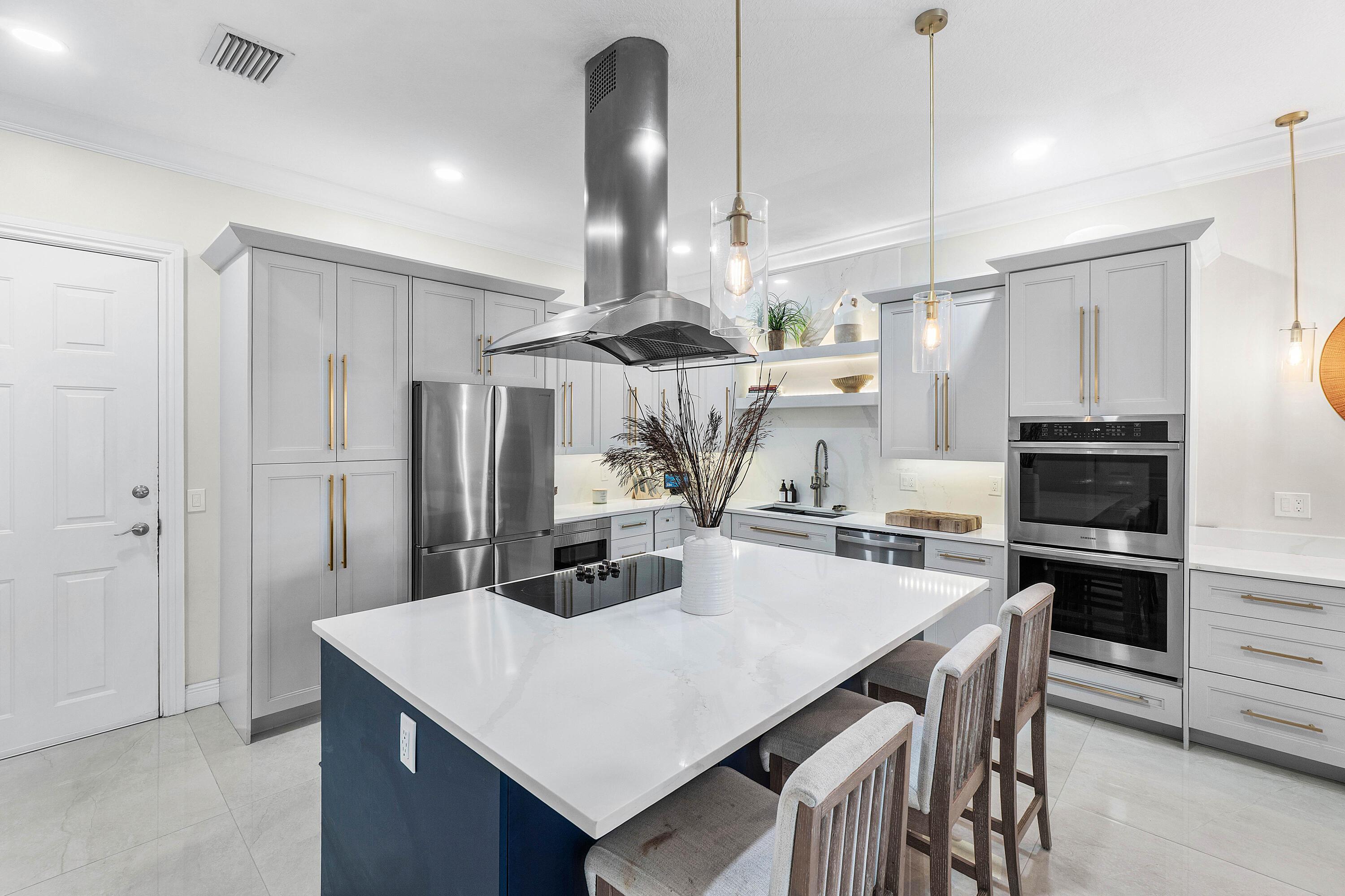 605 Avenue H, Delray Beach, FL 33483, Delray Beach - Photo 2