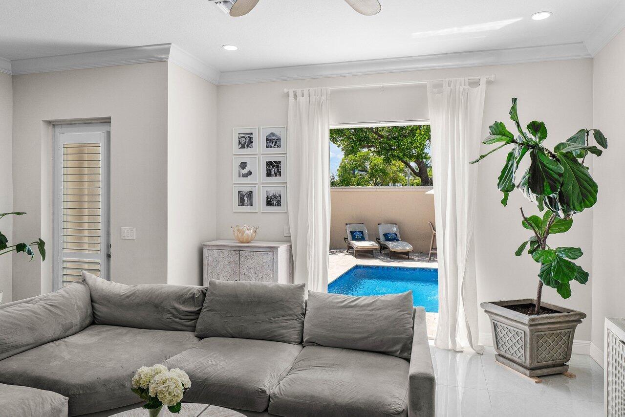 605 Avenue H, Delray Beach, FL 33483, Delray Beach - Photo 3