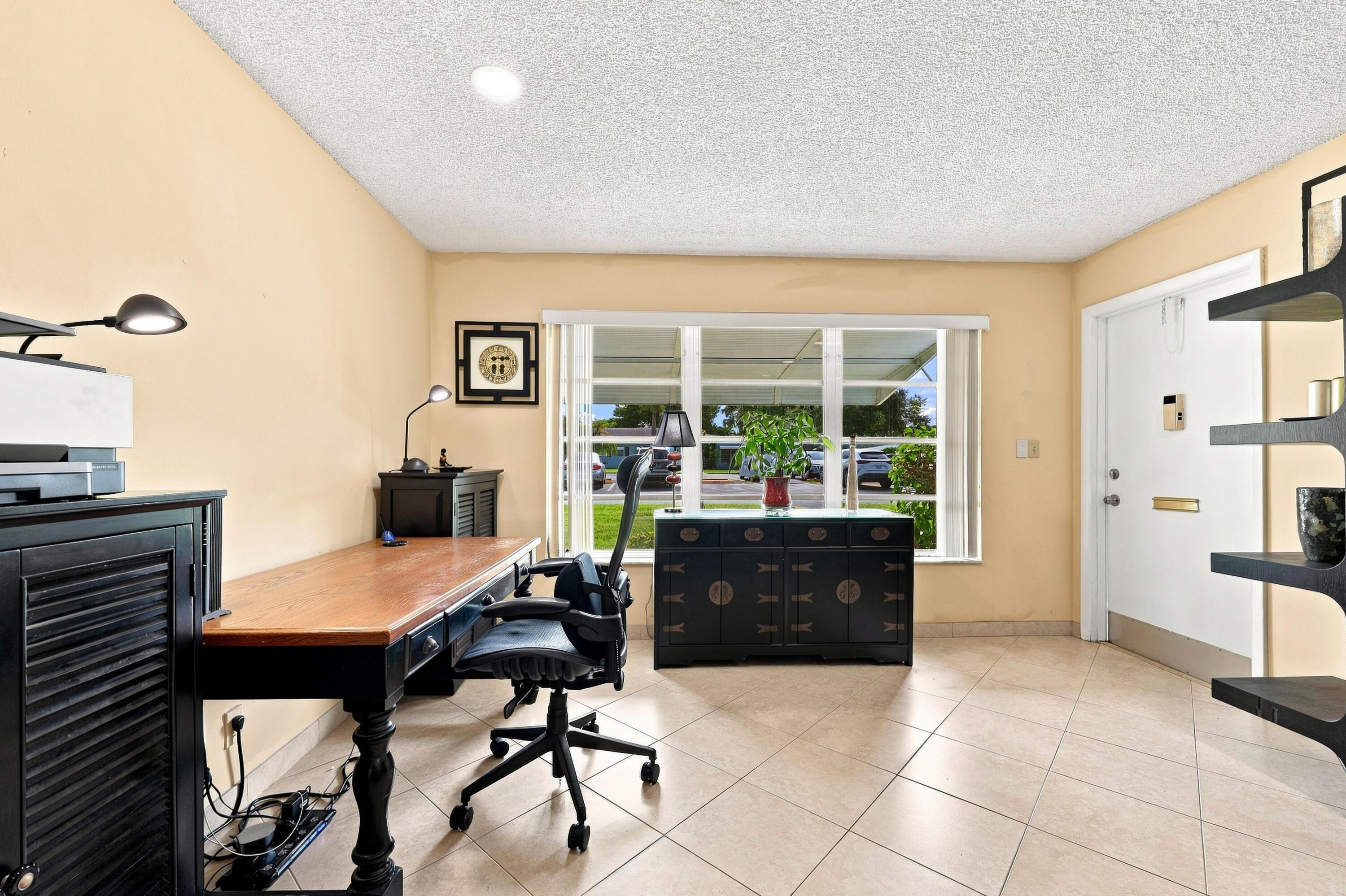 415 High Point Boulevard B, Delray Beach, FL 33445, Delray Beach - Photo 3
