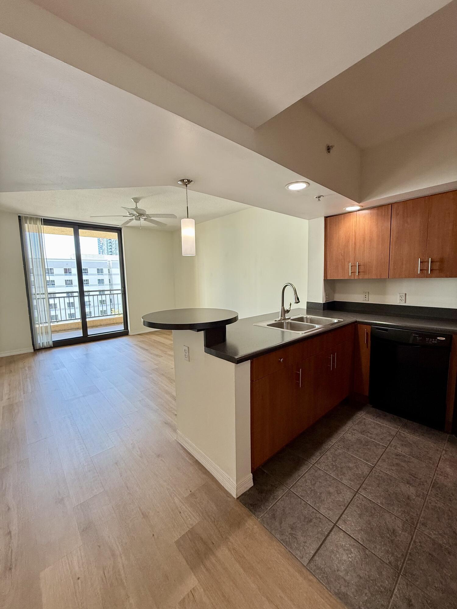 100 N FEDERAL Highway 738, Fort Lauderdale, FL 33301, Fort Lauderdale - Photo 4