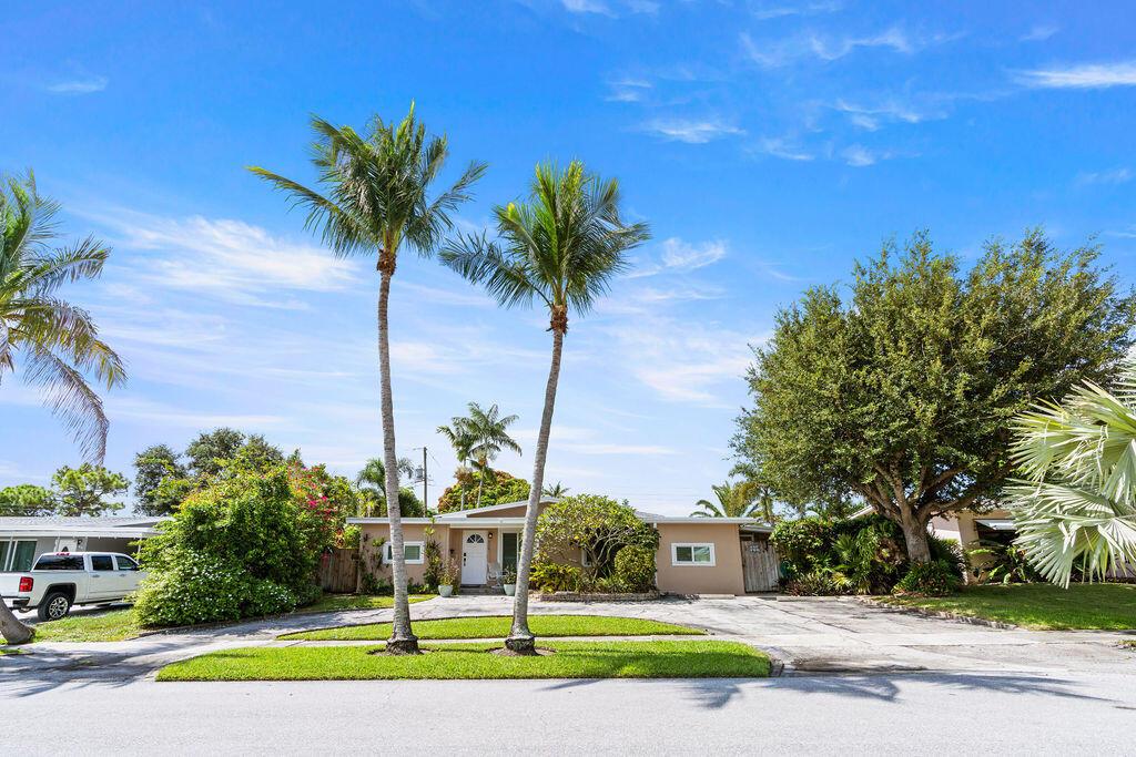 916 W DUVAL Street, Lantana, FL 33462, Lantana