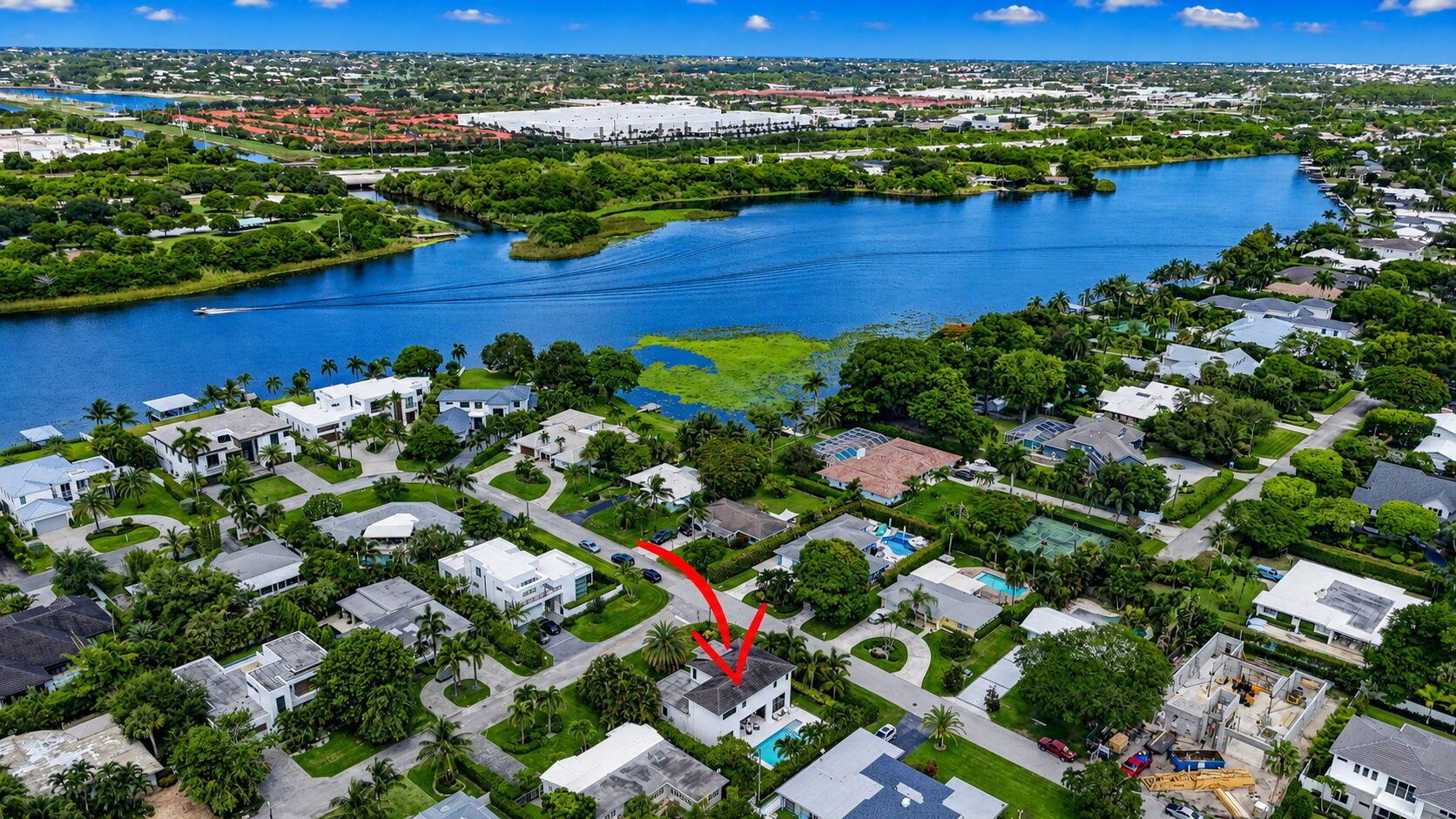 512 Lake Drive, Delray Beach, FL 33444, Delray Beach - Photo 2