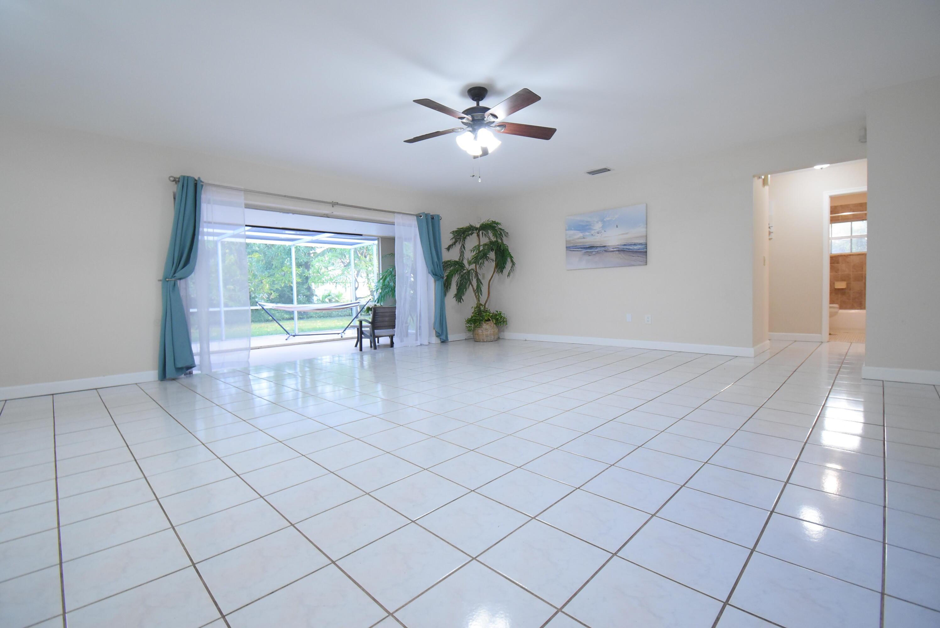 22584 Lanyard Street, Boca Raton, FL 33428, Boca Raton - Photo 2