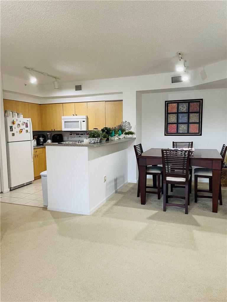 8020 N NOB HILL Road 206, Tamarac, FL 33321, Tamarac - Photo 4
